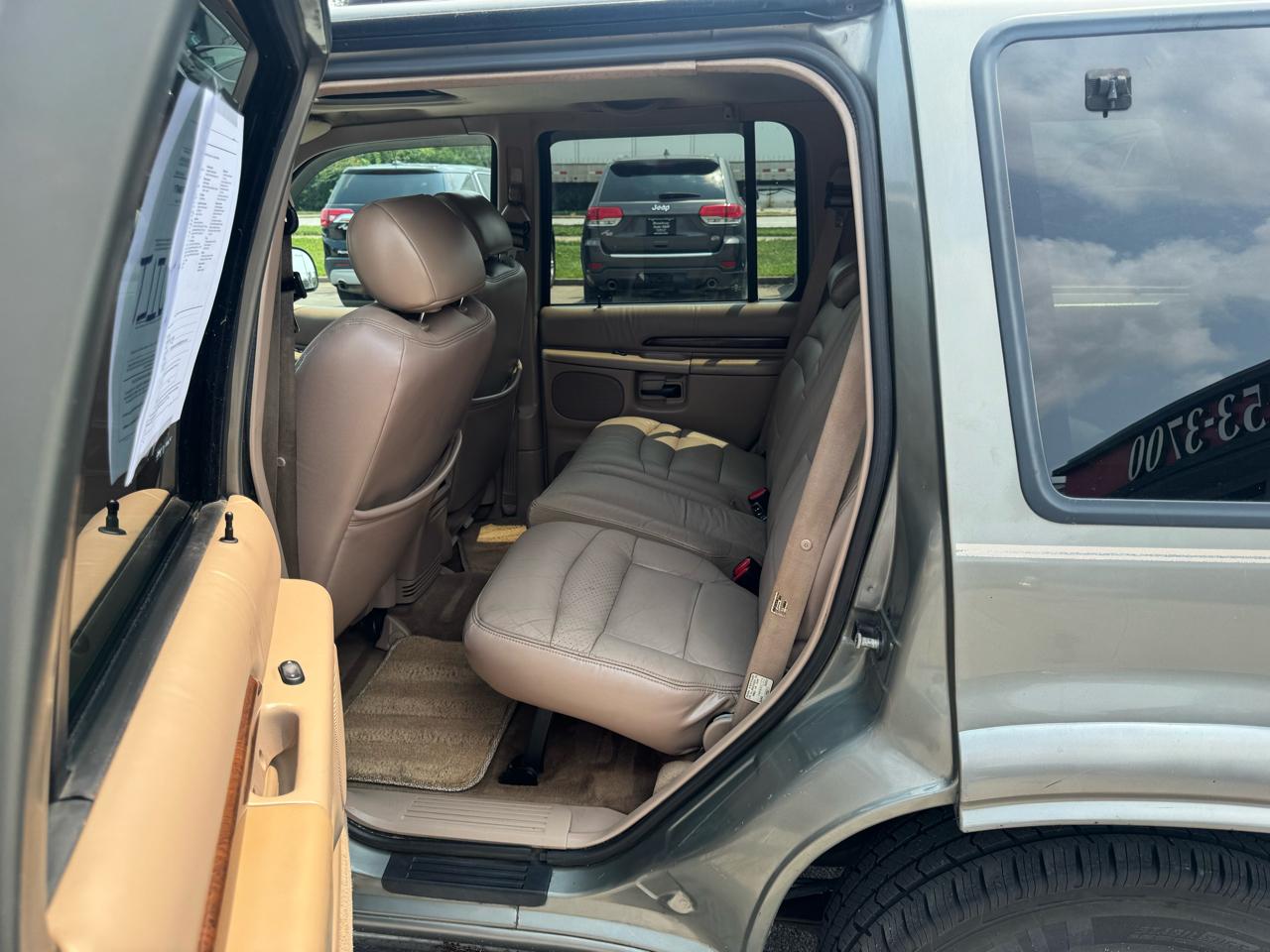 Ford Explorer 4dr 112" WB Eddie Bauer 1999