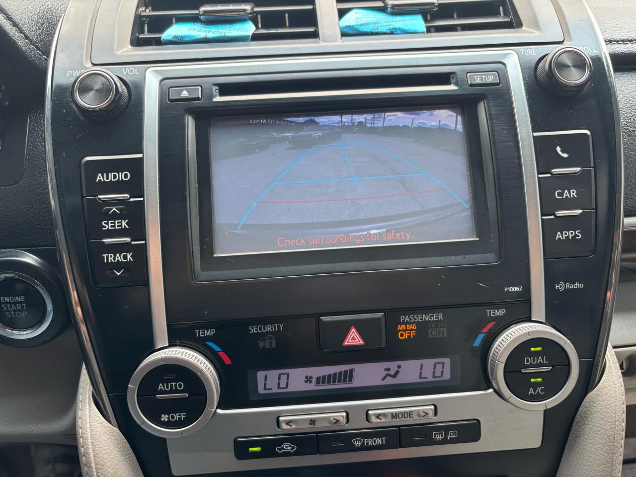 Toyota Camry 4dr Sdn I4 Auto XLE (Natl) 2012