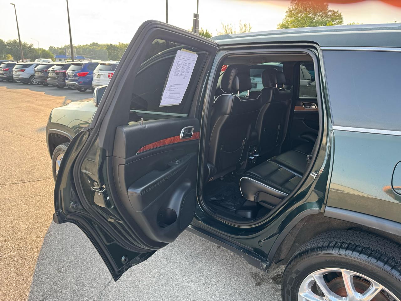Jeep Grand Cherokee 4WD 4dr Overland 2011