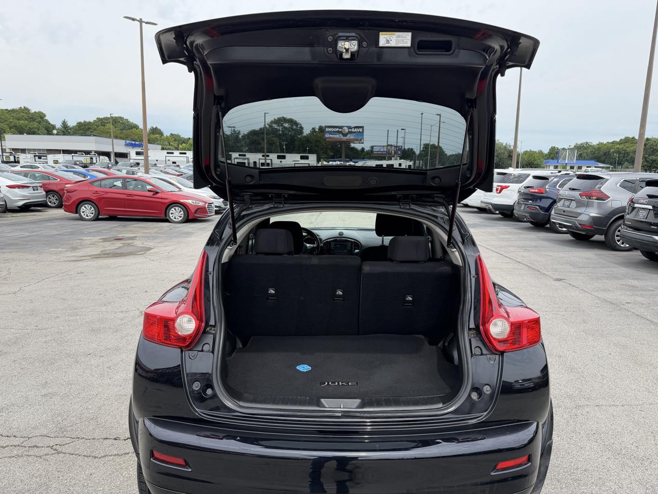 Nissan Juke SV 2014