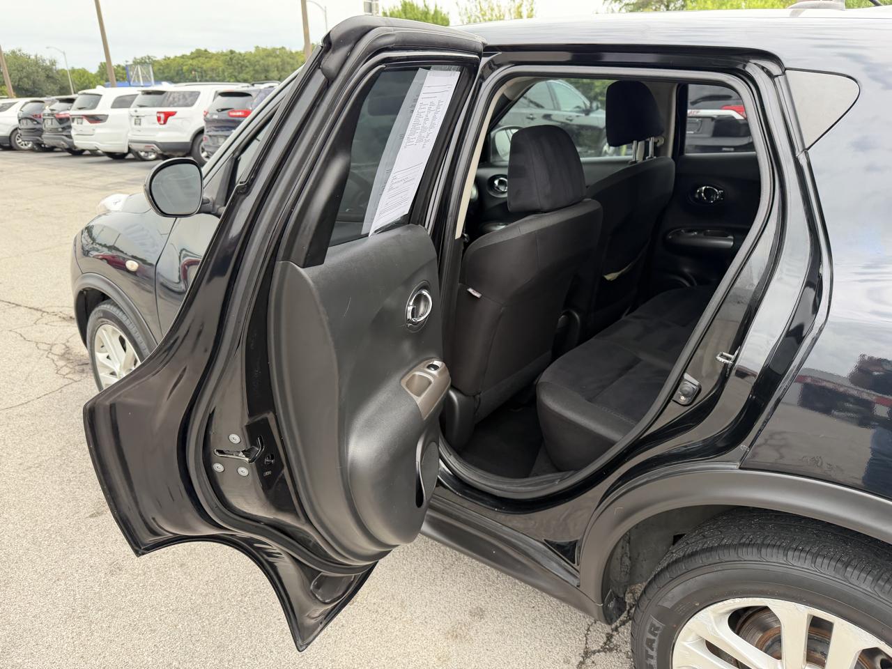 Nissan Juke SV 2014