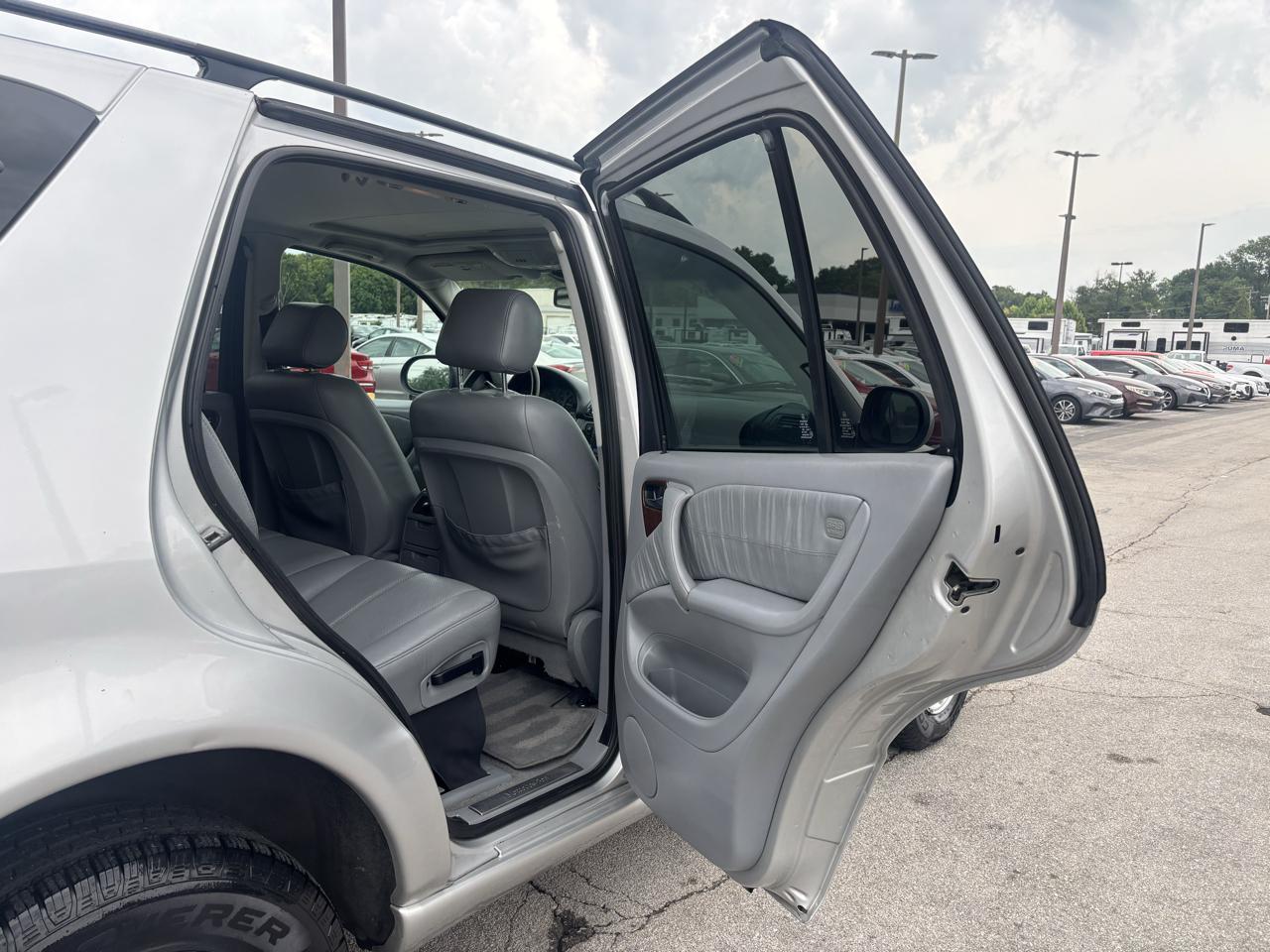 Mercedes-Benz M-Class 4dr AWD 3.2L 2000