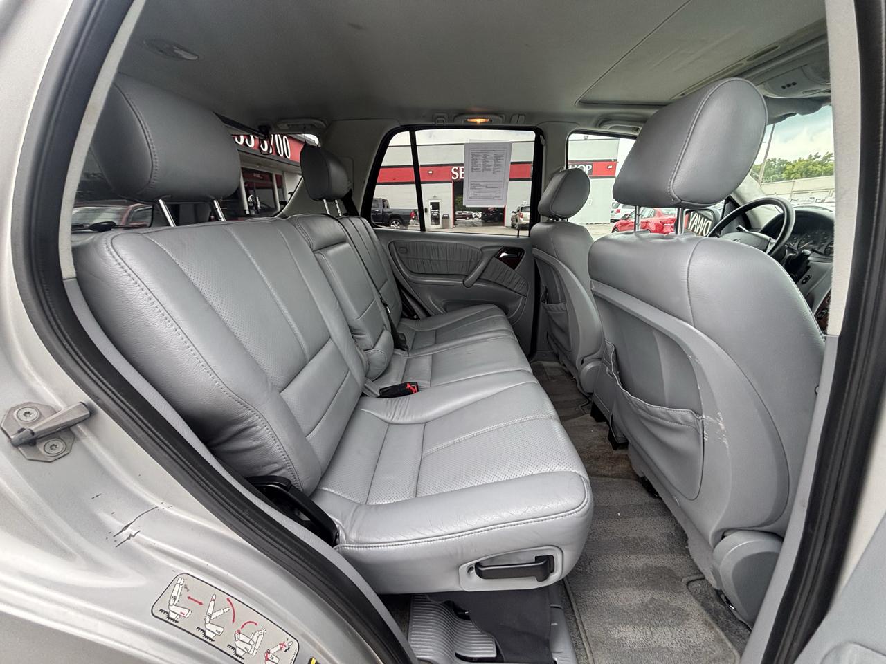 Mercedes-Benz M-Class 4dr AWD 3.2L 2000