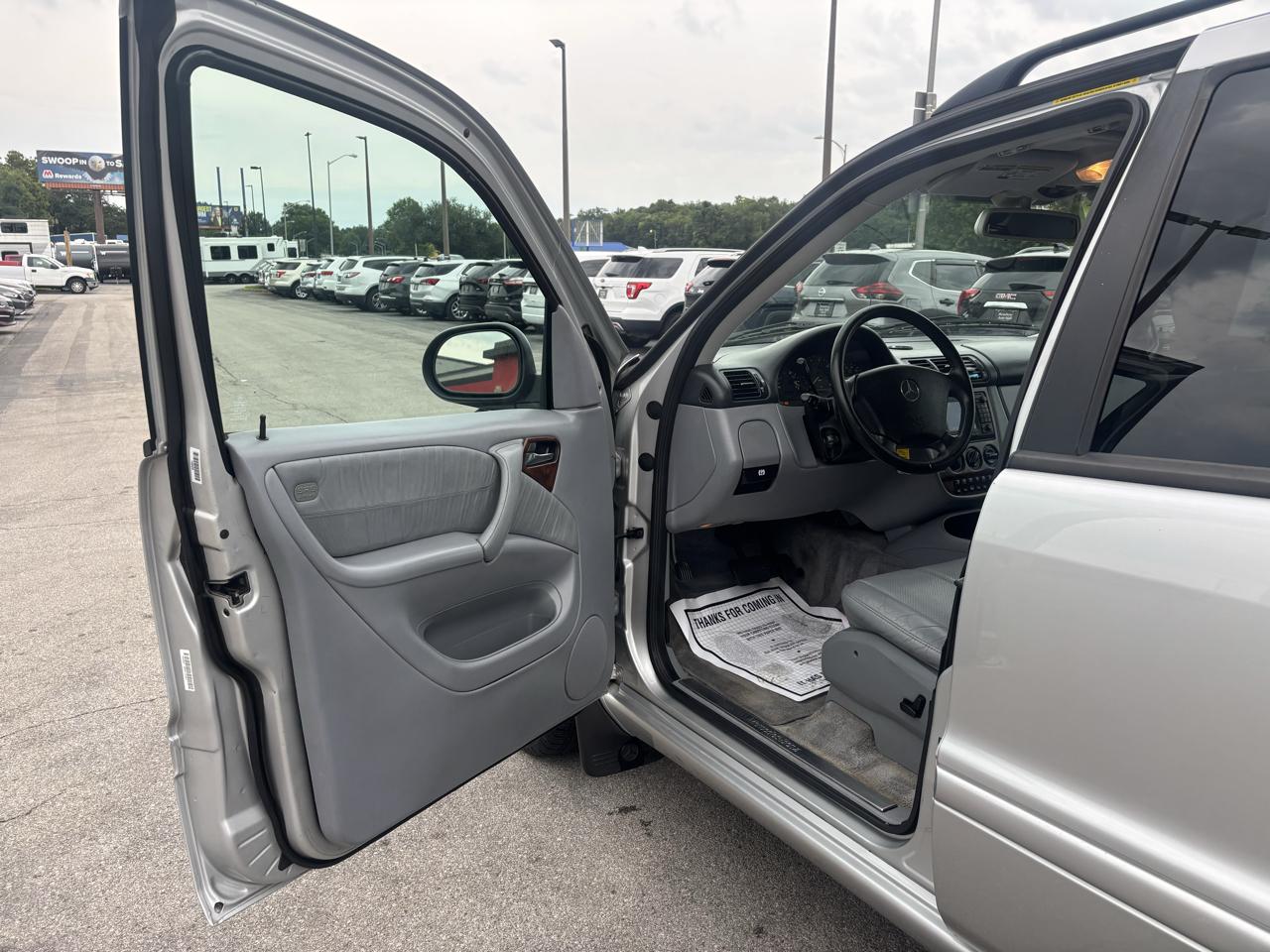 Mercedes-Benz M-Class 4dr AWD 3.2L 2000