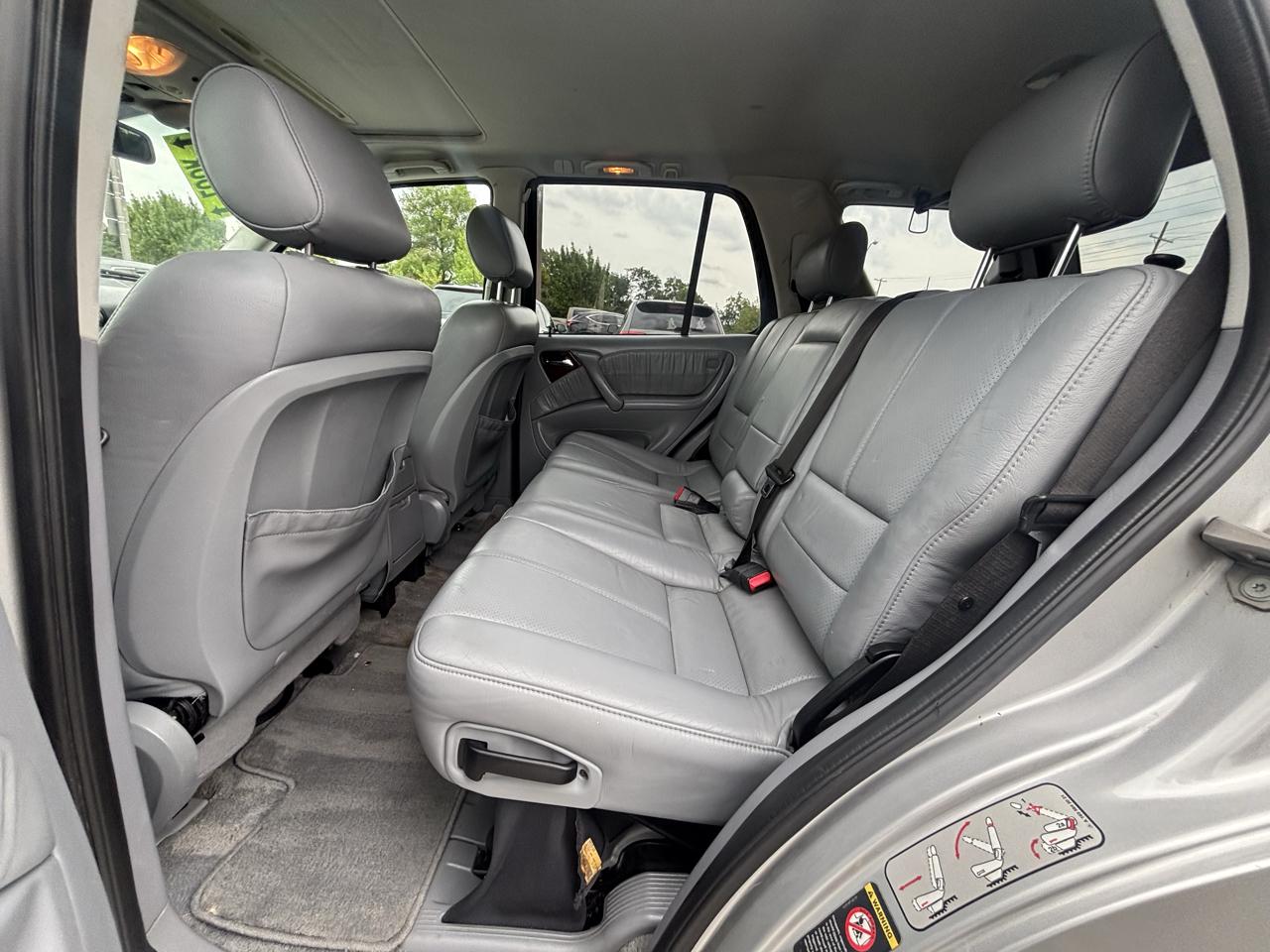 Mercedes-Benz M-Class 4dr AWD 3.2L 2000
