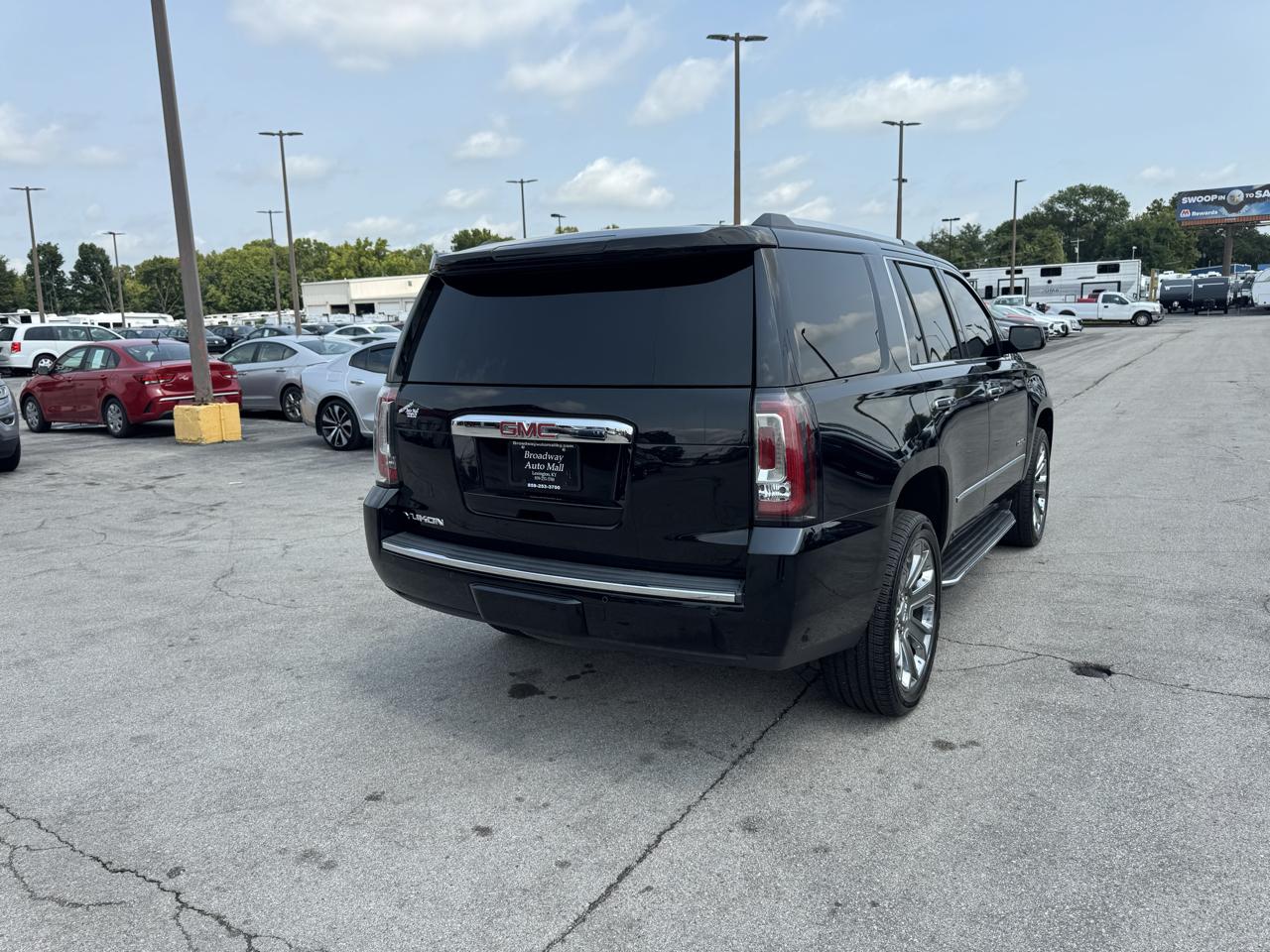GMC Yukon 4WD 4dr Denali 2016