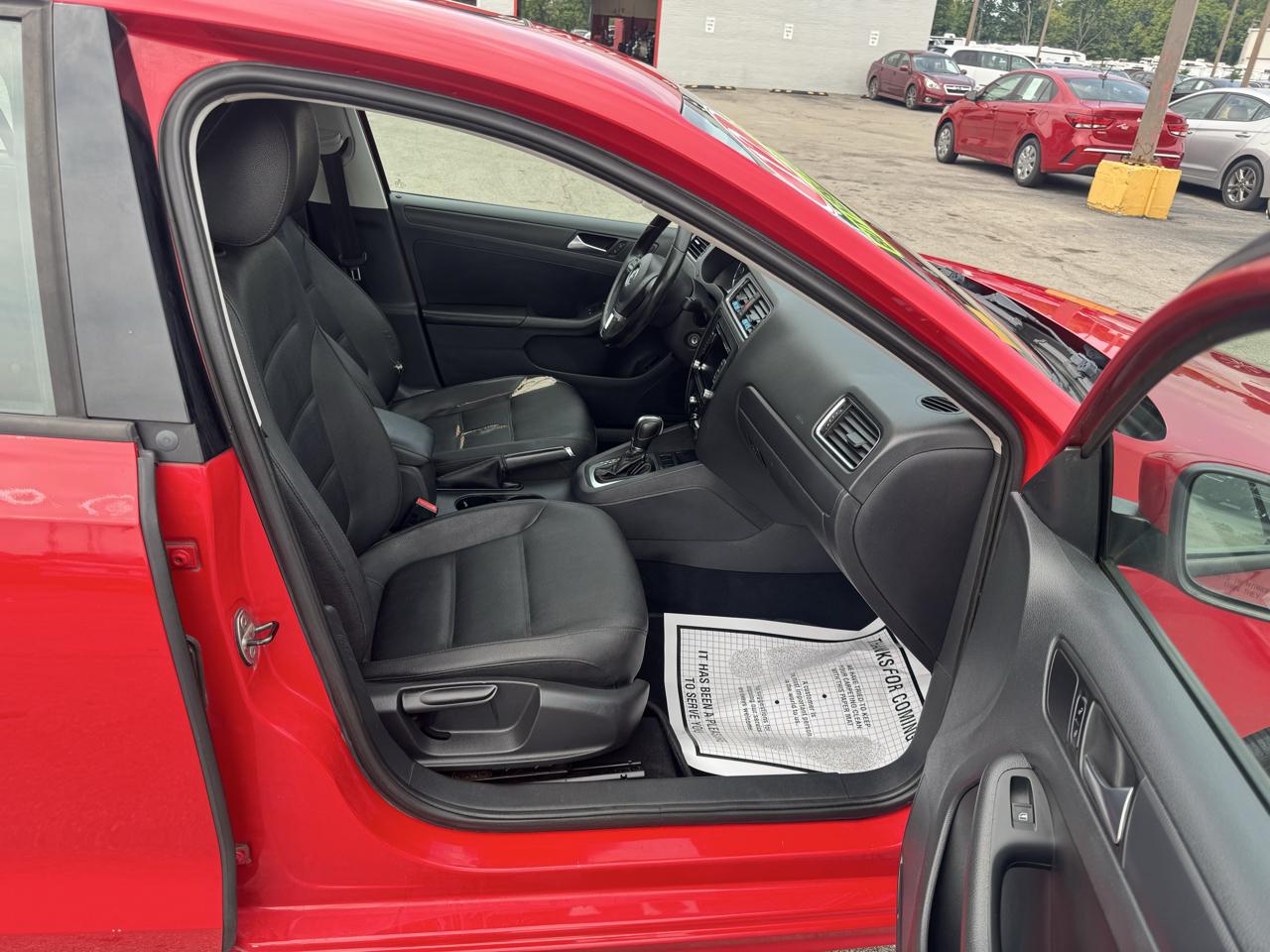 Volkswagen Jetta Sedan 4dr Auto SE 2012