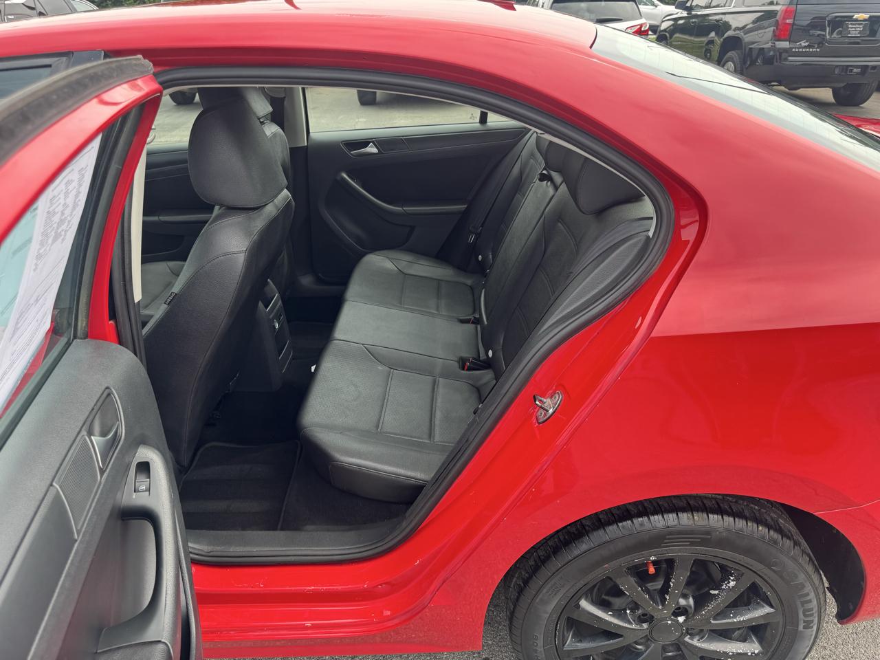Volkswagen Jetta Sedan 4dr Auto SE 2012