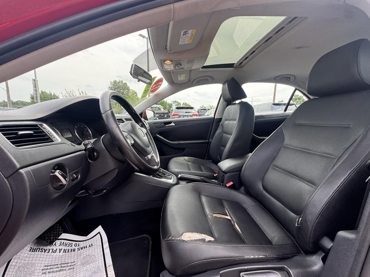 Volkswagen Jetta Sedan 4dr Auto SE 2012