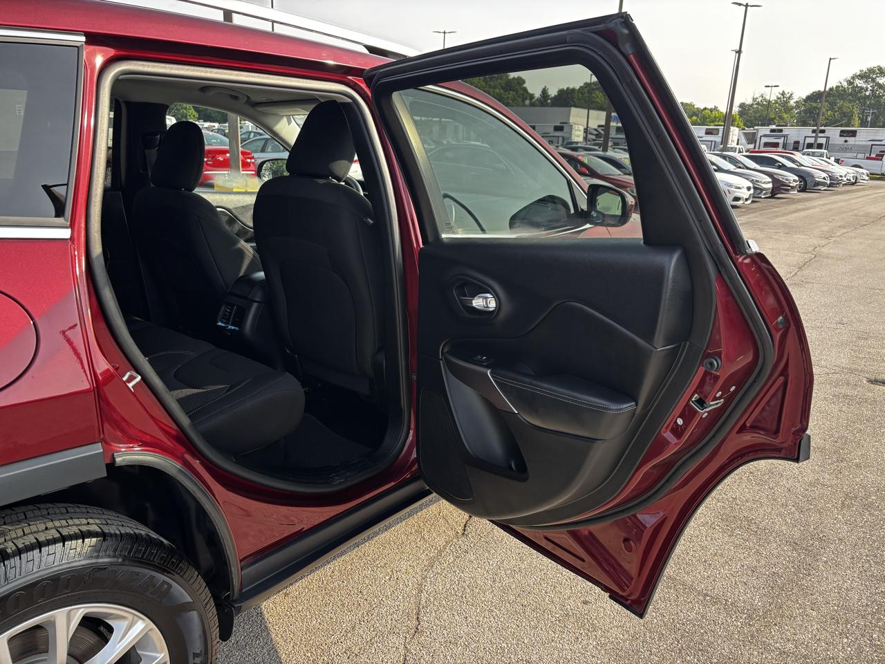 Jeep Cherokee Latitude 4x4 2019