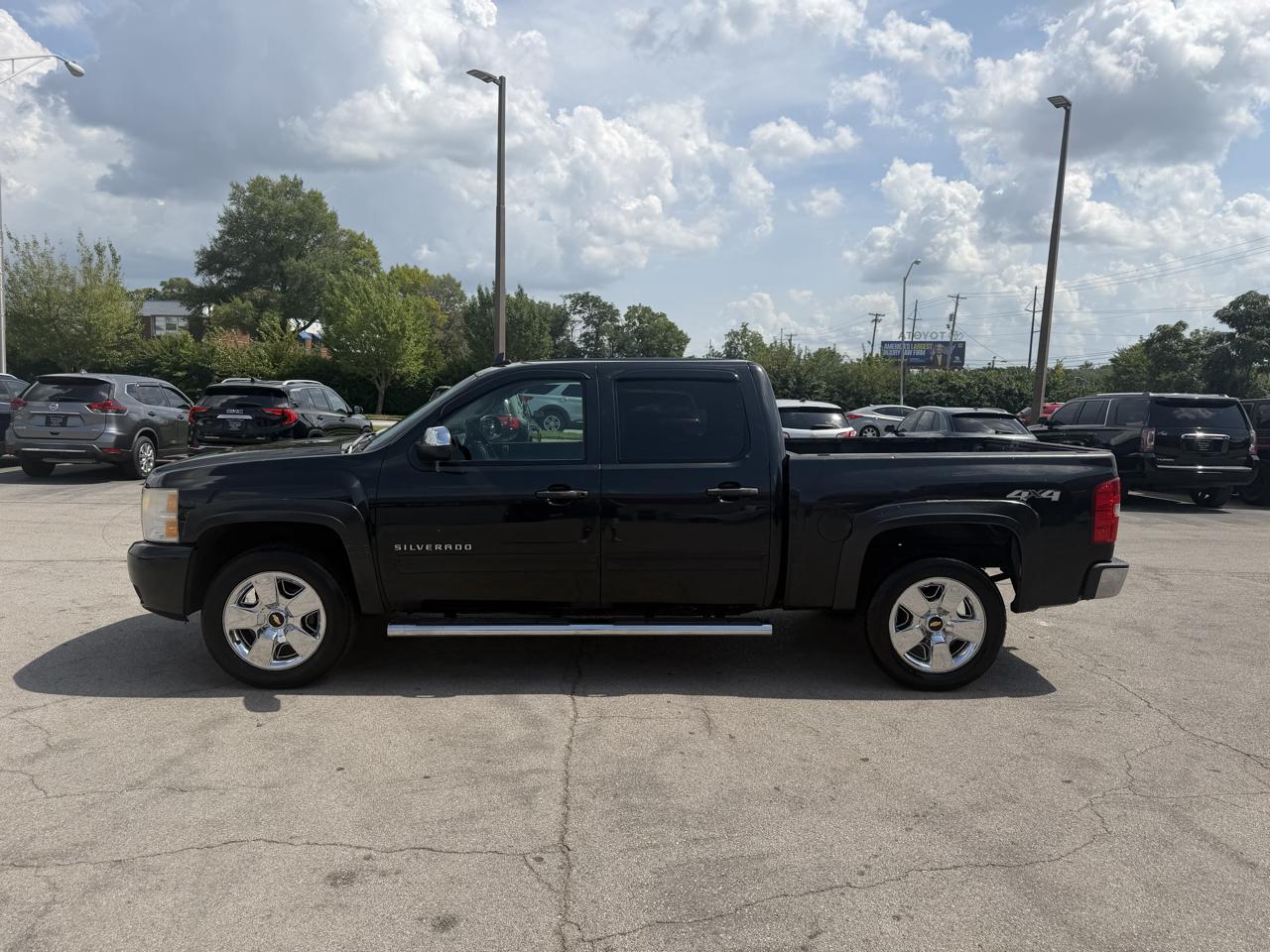 Chevrolet Silverado 1500 4WD Crew Cab 143.5" LT 2009