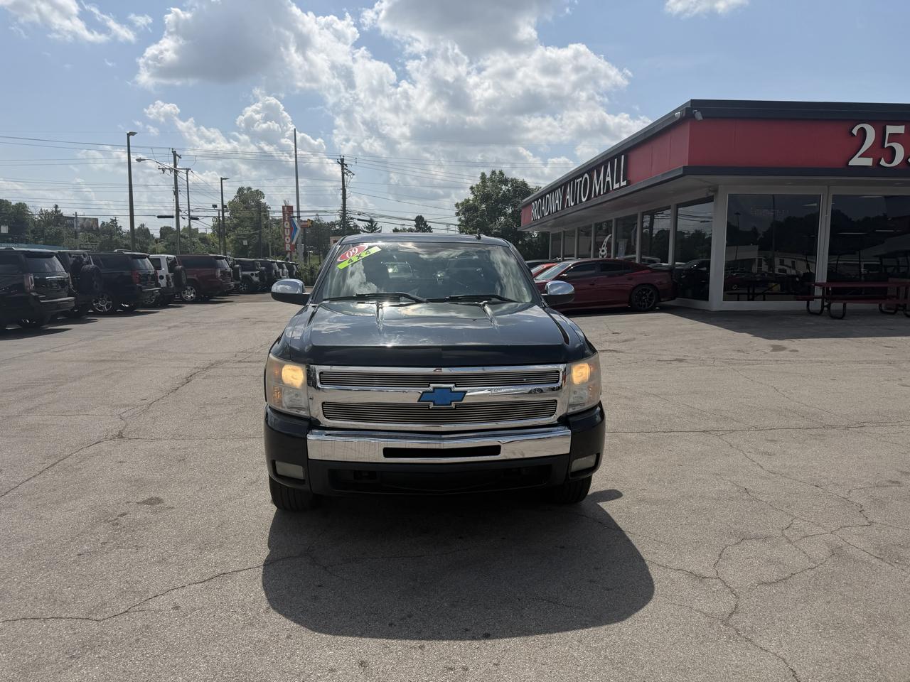 Chevrolet Silverado 1500 4WD Crew Cab 143.5" LT 2009