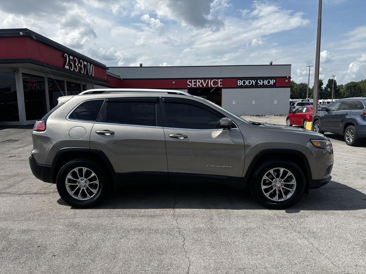 Jeep Cherokee Latitude Plus 4x4 2019