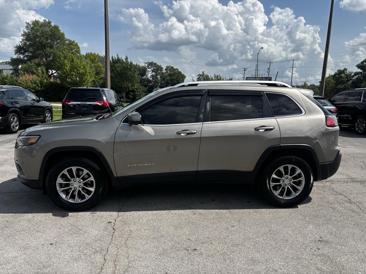 Jeep Cherokee Latitude Plus 4x4 2019