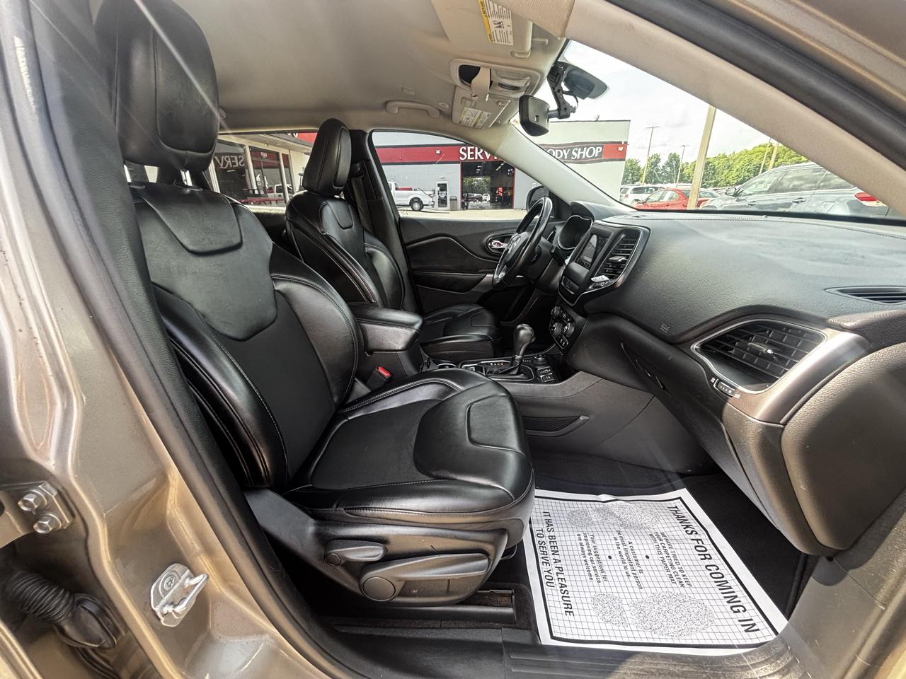 Jeep Cherokee Latitude Plus 4x4 2019