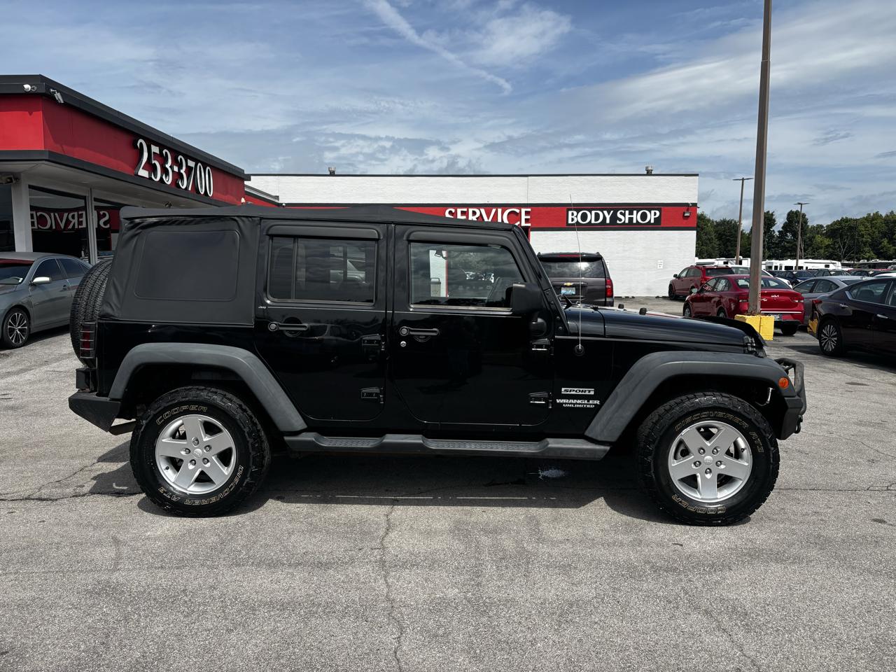 Jeep Wrangler Unlimited 4WD 4dr Sport 2014
