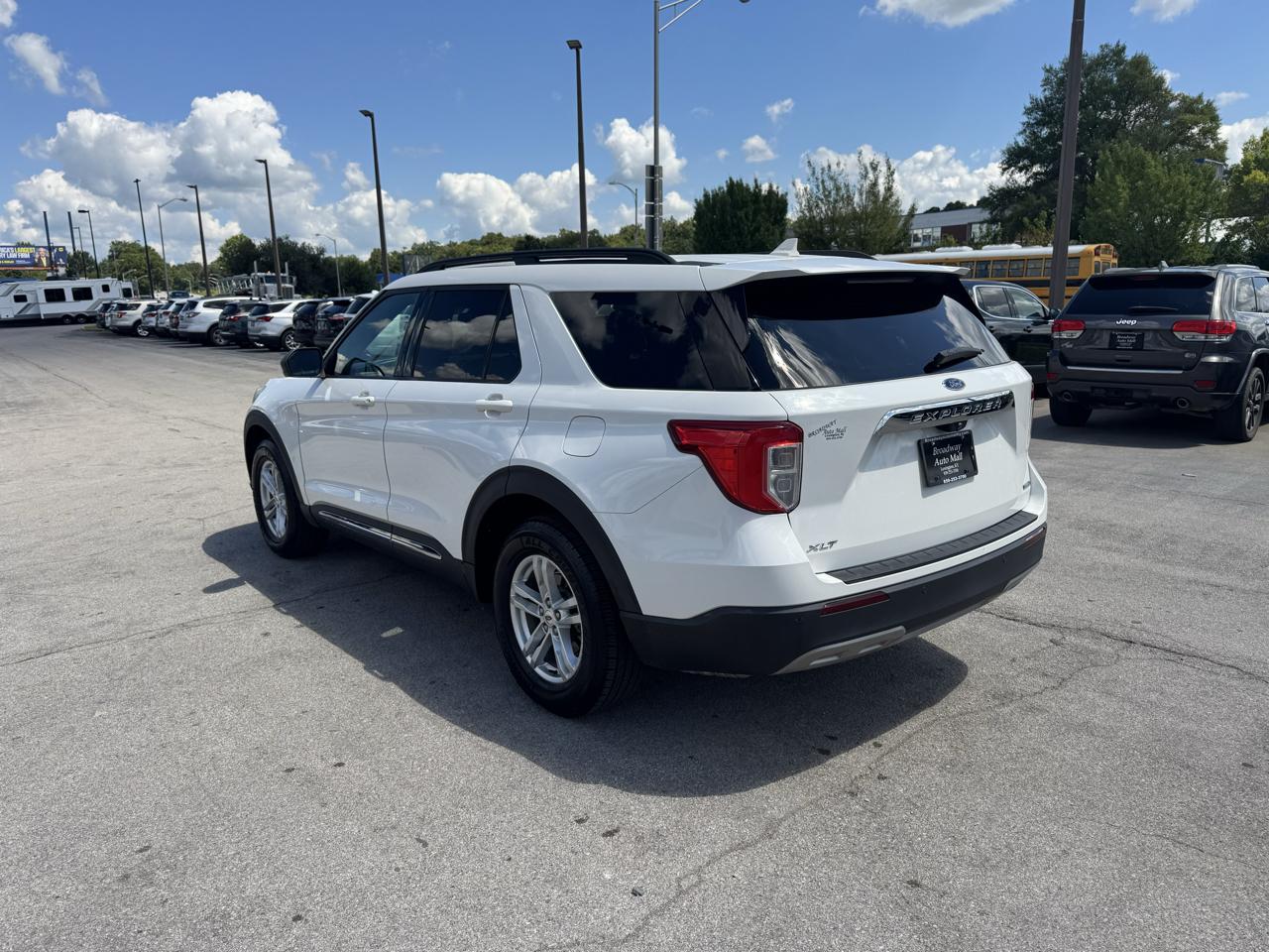 Ford Explorer XLT 4WD 2020