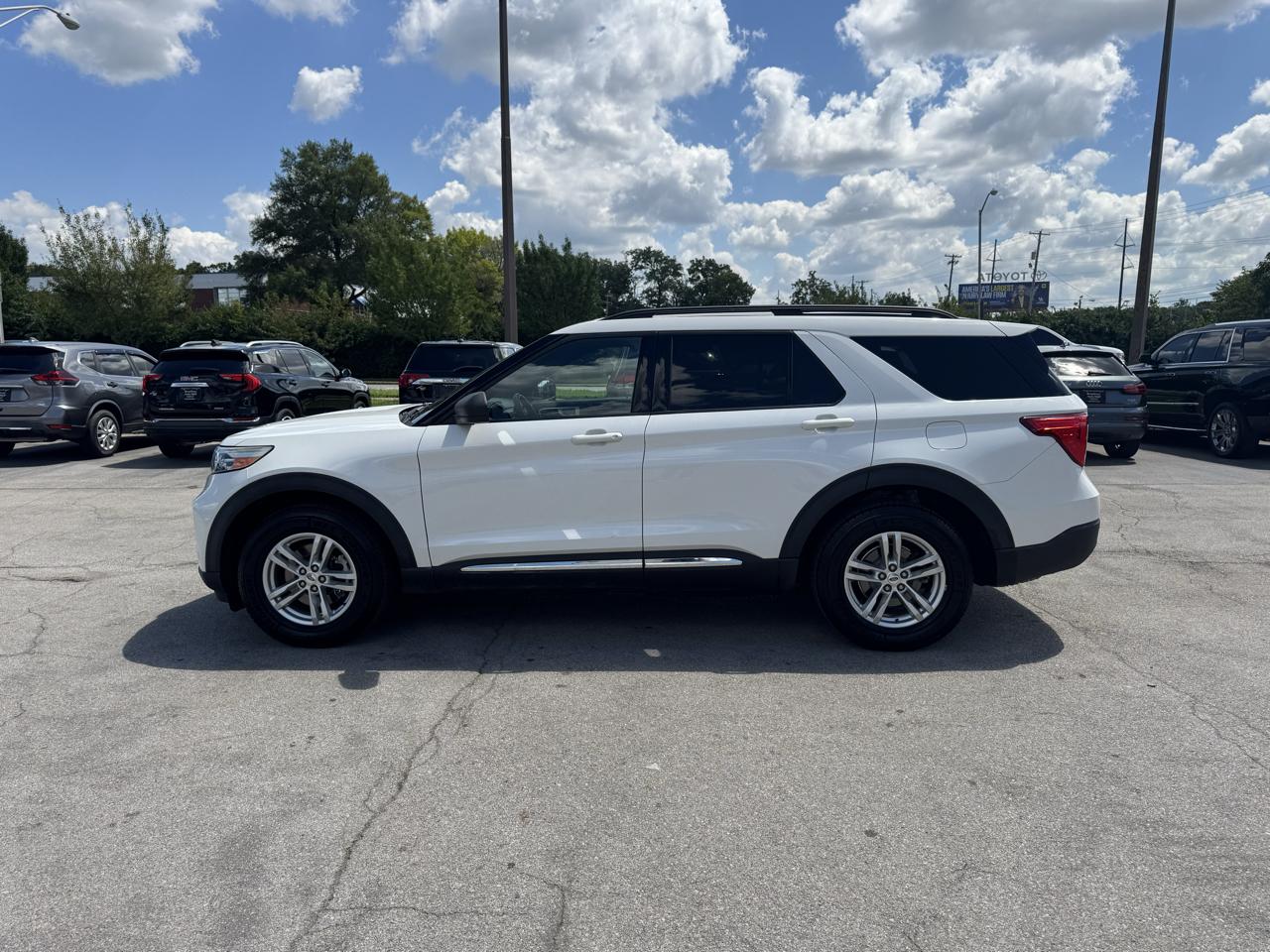 Ford Explorer XLT 4WD 2020