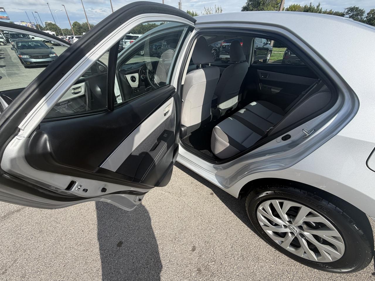 Toyota Corolla LE 2018