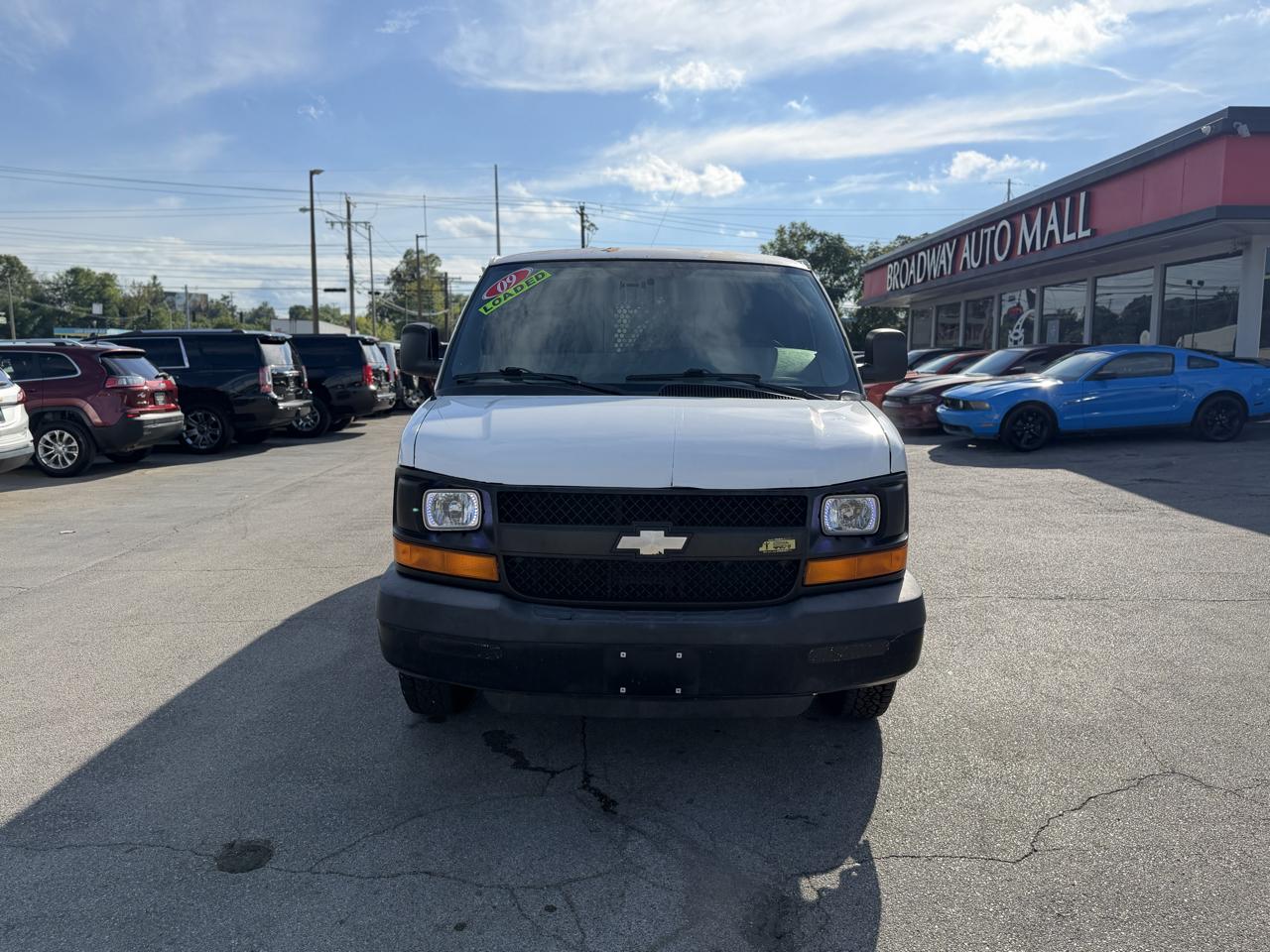 Chevrolet Express Cargo Van RWD 3500 135" 2009