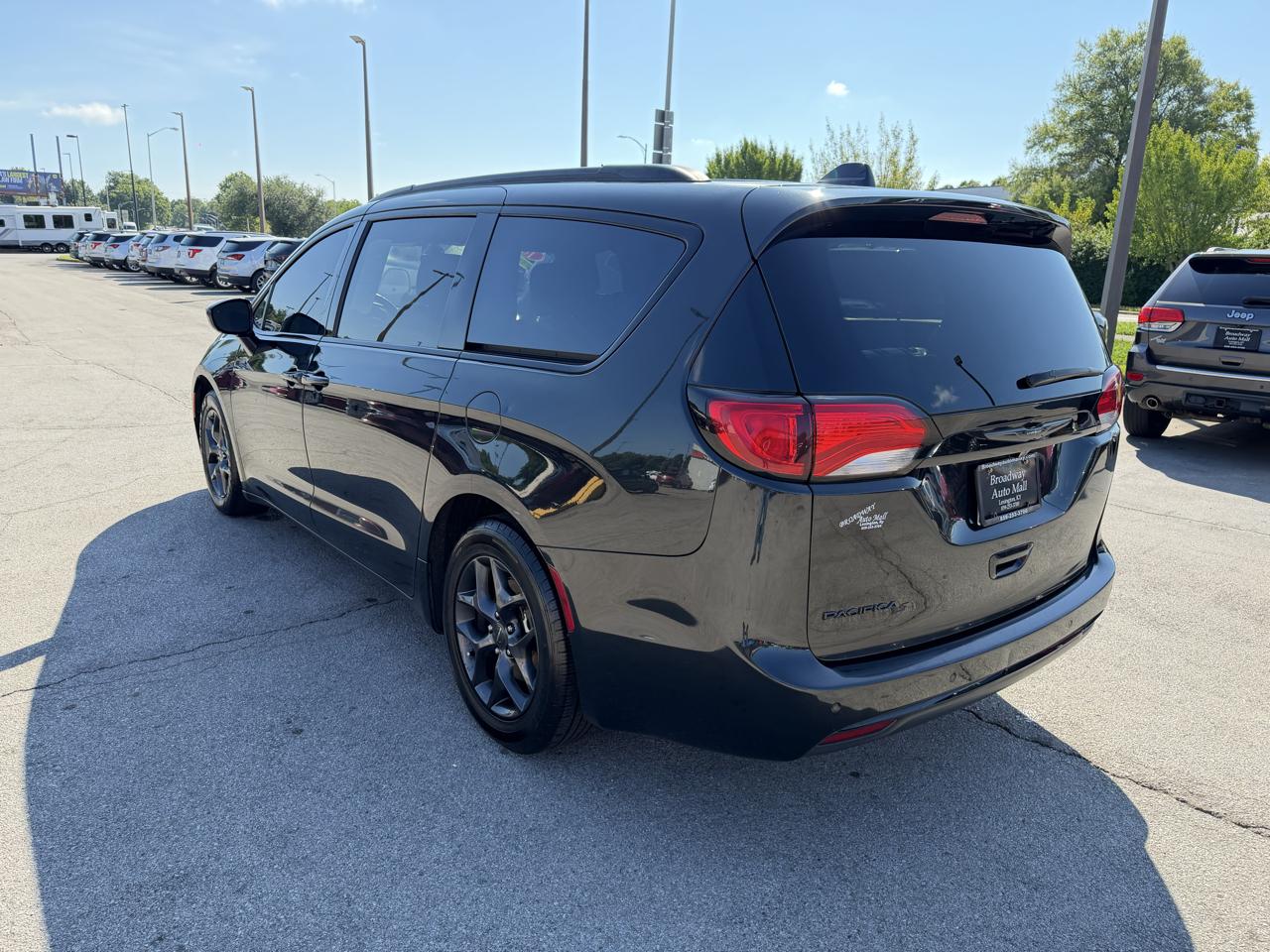 Chrysler Pacifica Touring L Plus 2018