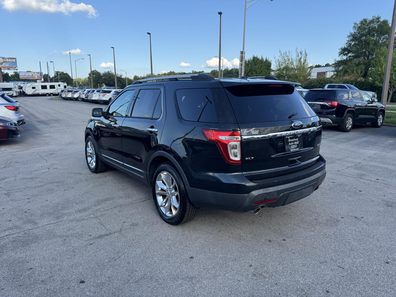 Ford Explorer FWD 4dr XLT 2014