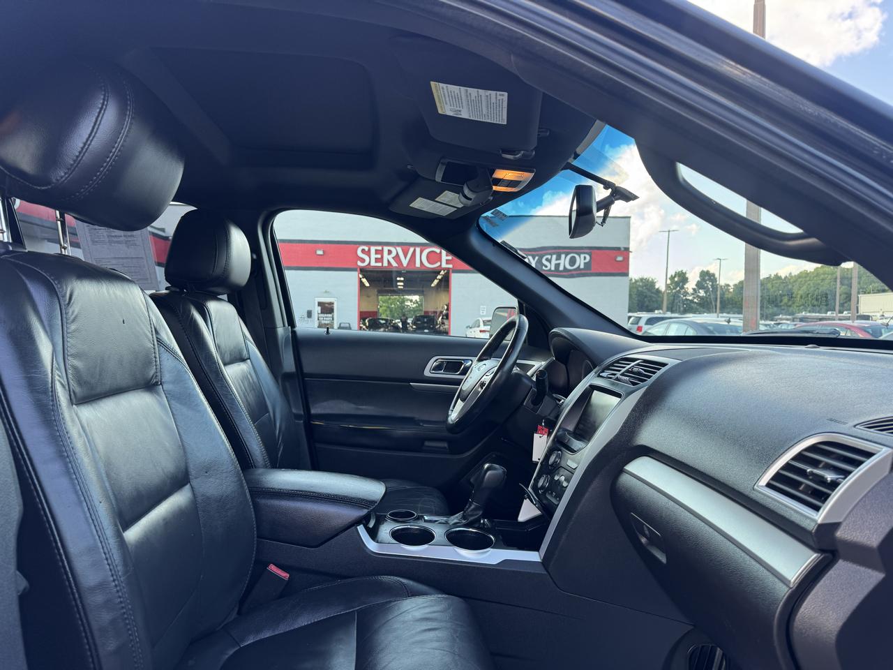 Ford Explorer FWD 4dr XLT 2014