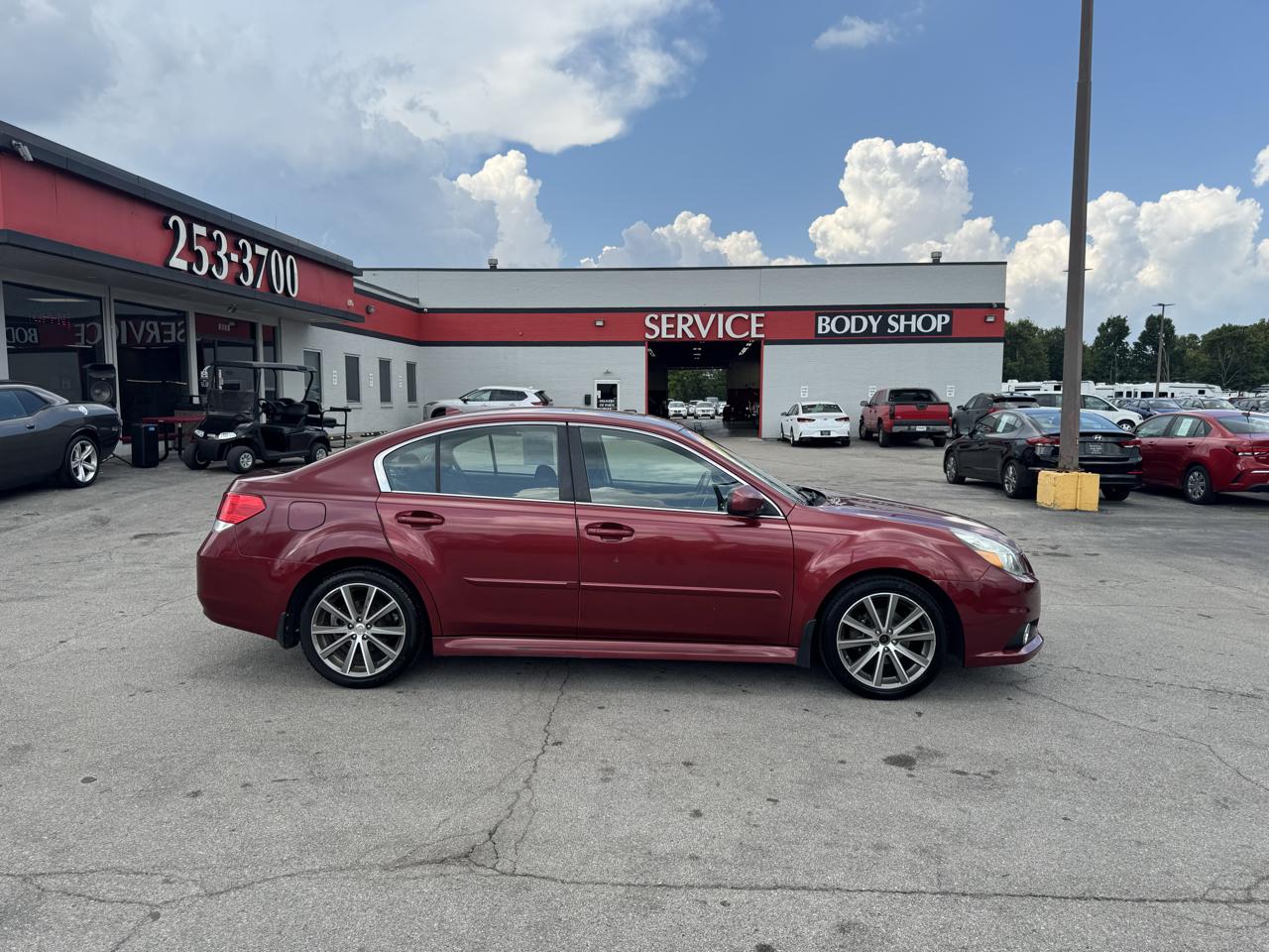 Subaru Legacy 4dr Sdn H4 Auto 2.5i Sport 2014