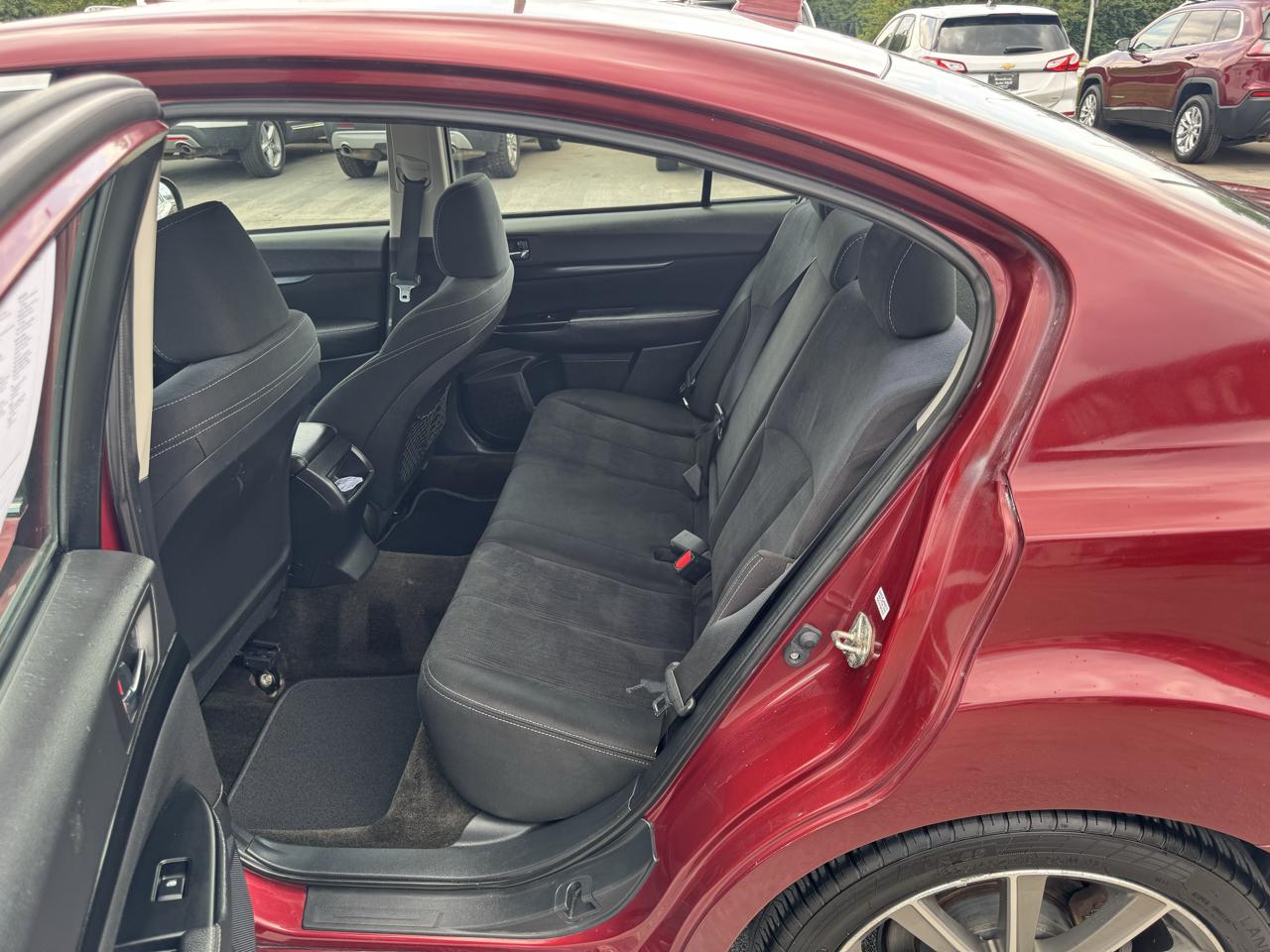 Subaru Legacy 4dr Sdn H4 Auto 2.5i Sport 2014