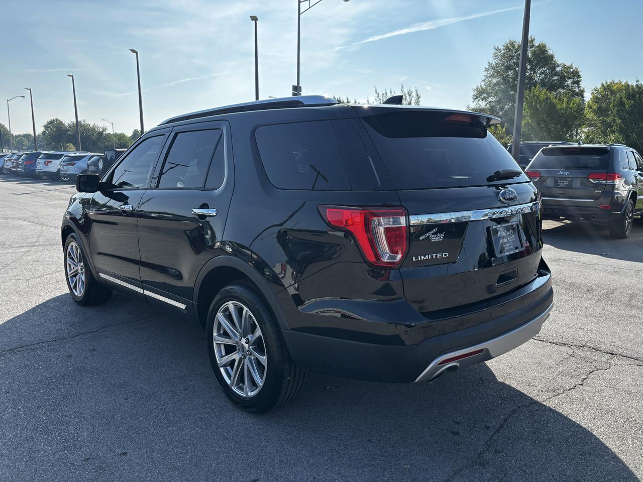 Ford Explorer Limited FWD 2017