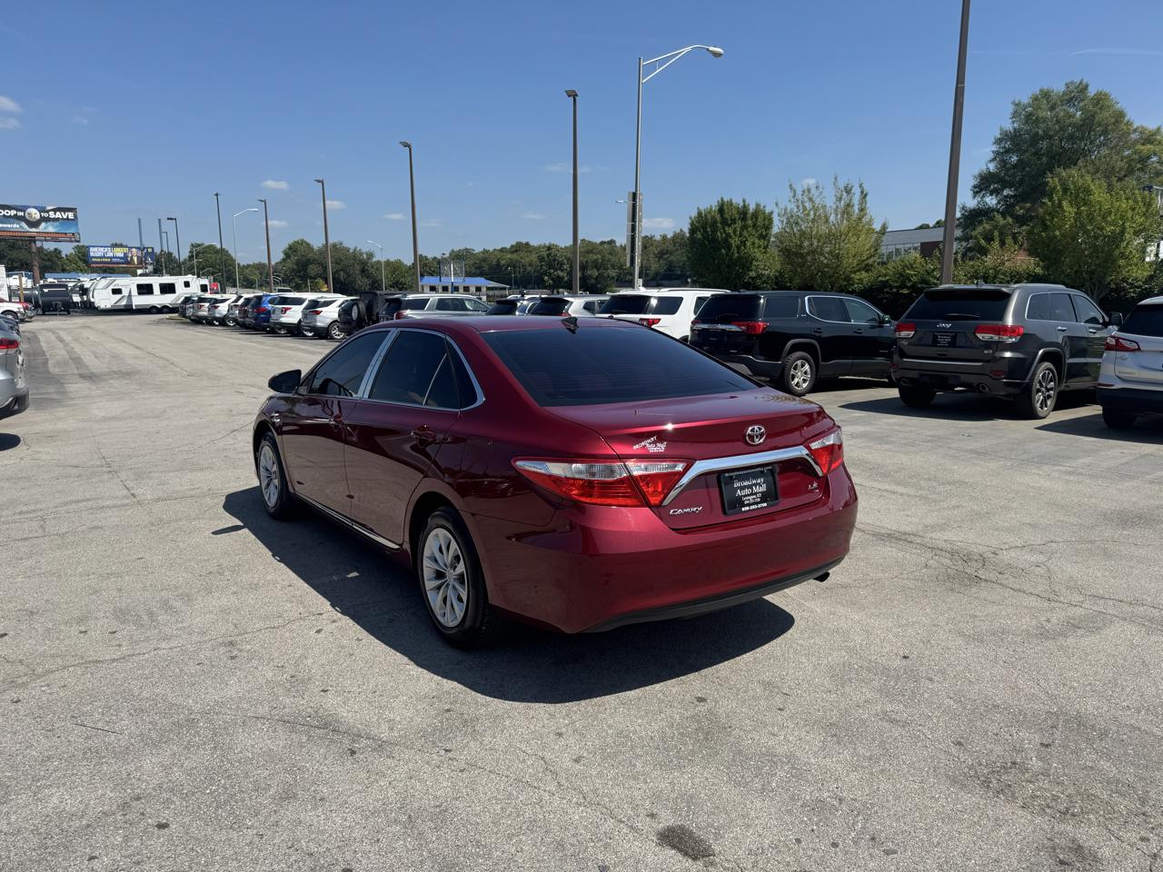 Toyota Camry XLE Auto (Natl) 2017