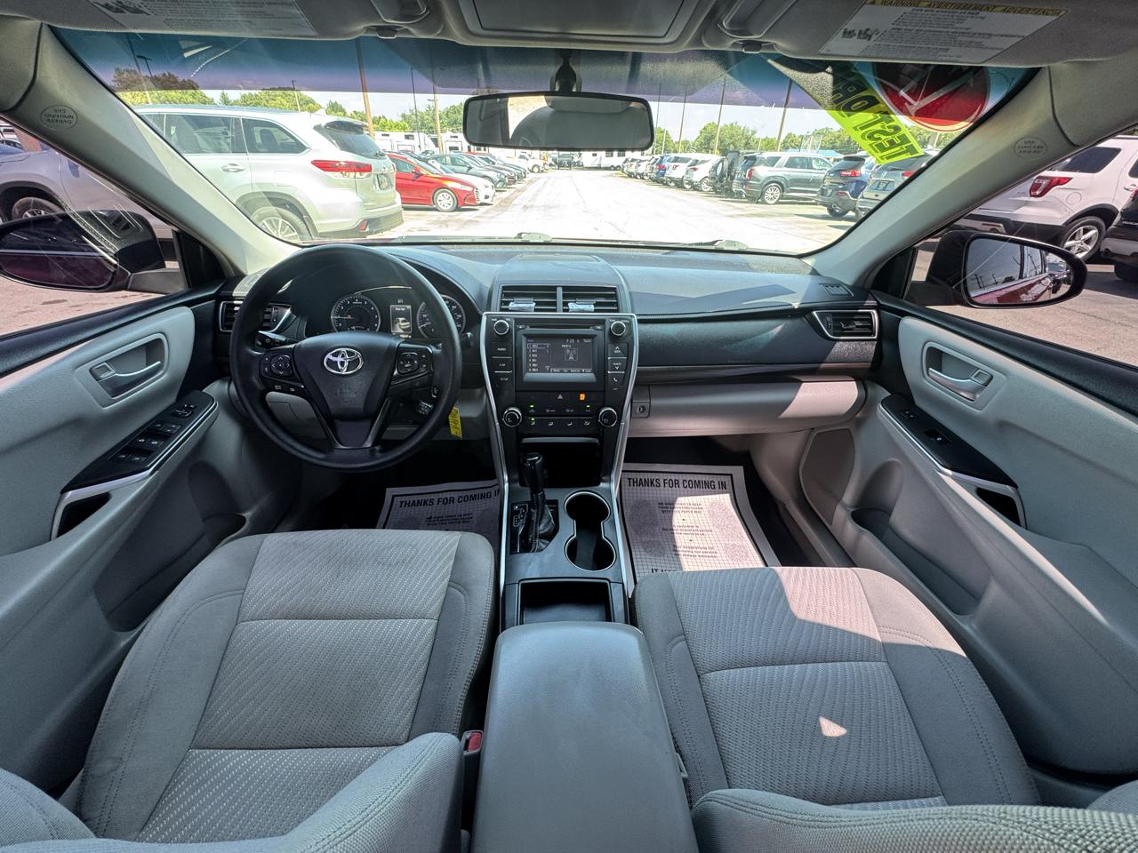 Toyota Camry XLE Auto (Natl) 2017