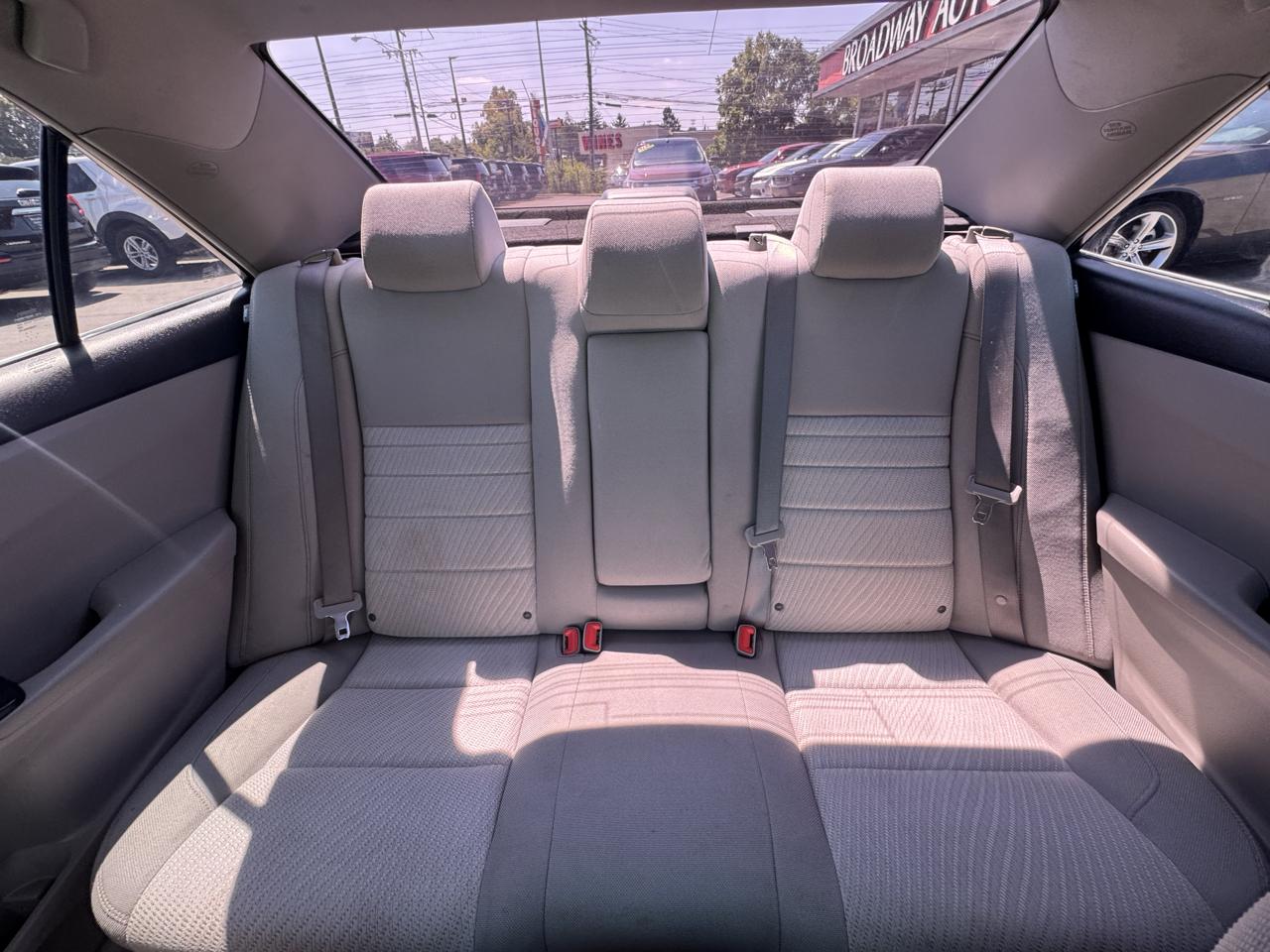 Toyota Camry XLE Auto (Natl) 2017