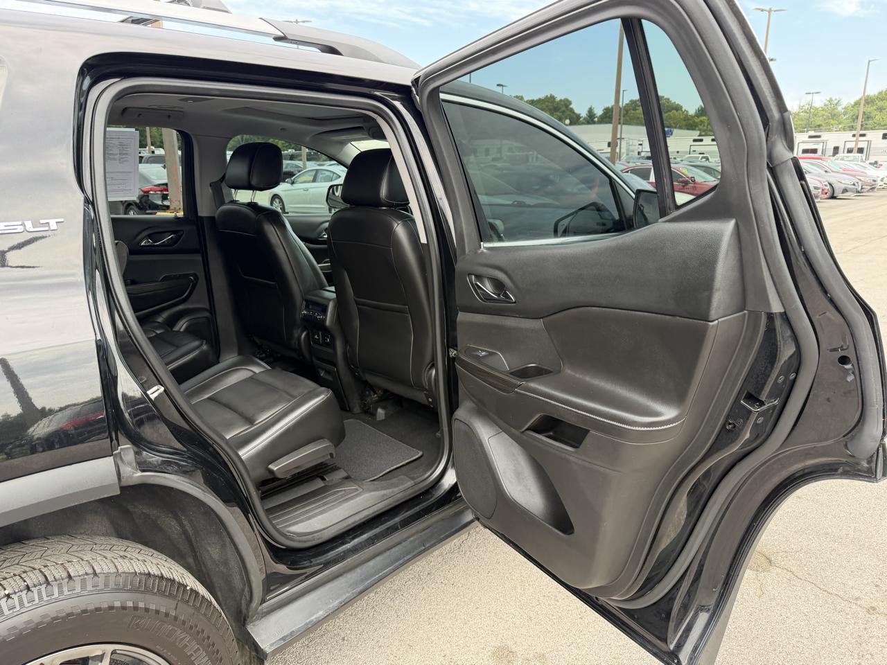GMC Acadia SLT 2017