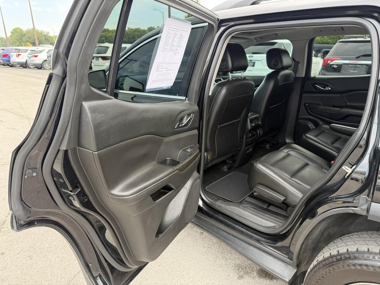 GMC Acadia SLT 2017