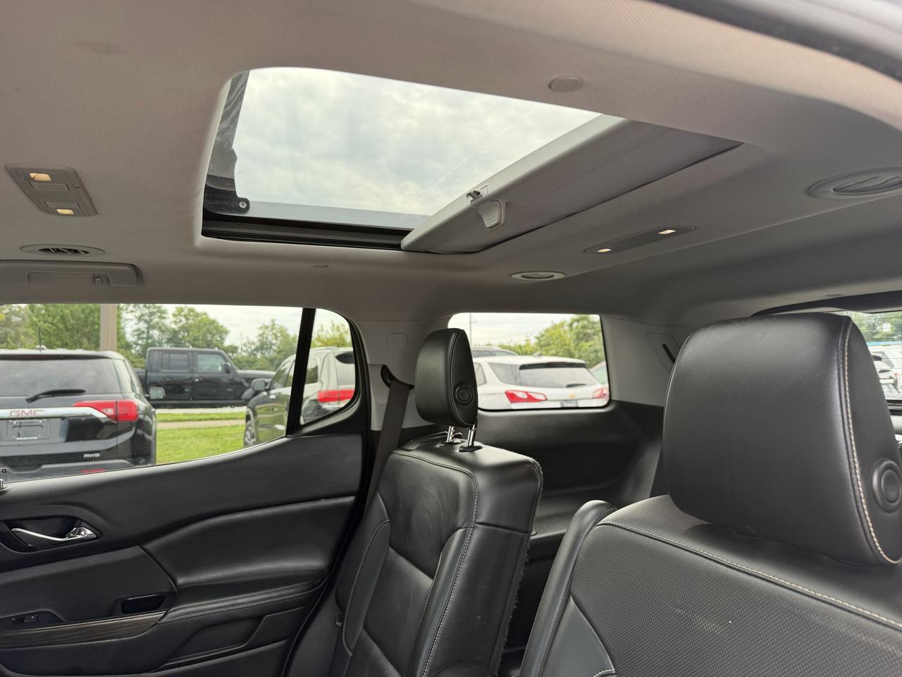 GMC Acadia SLT 2017