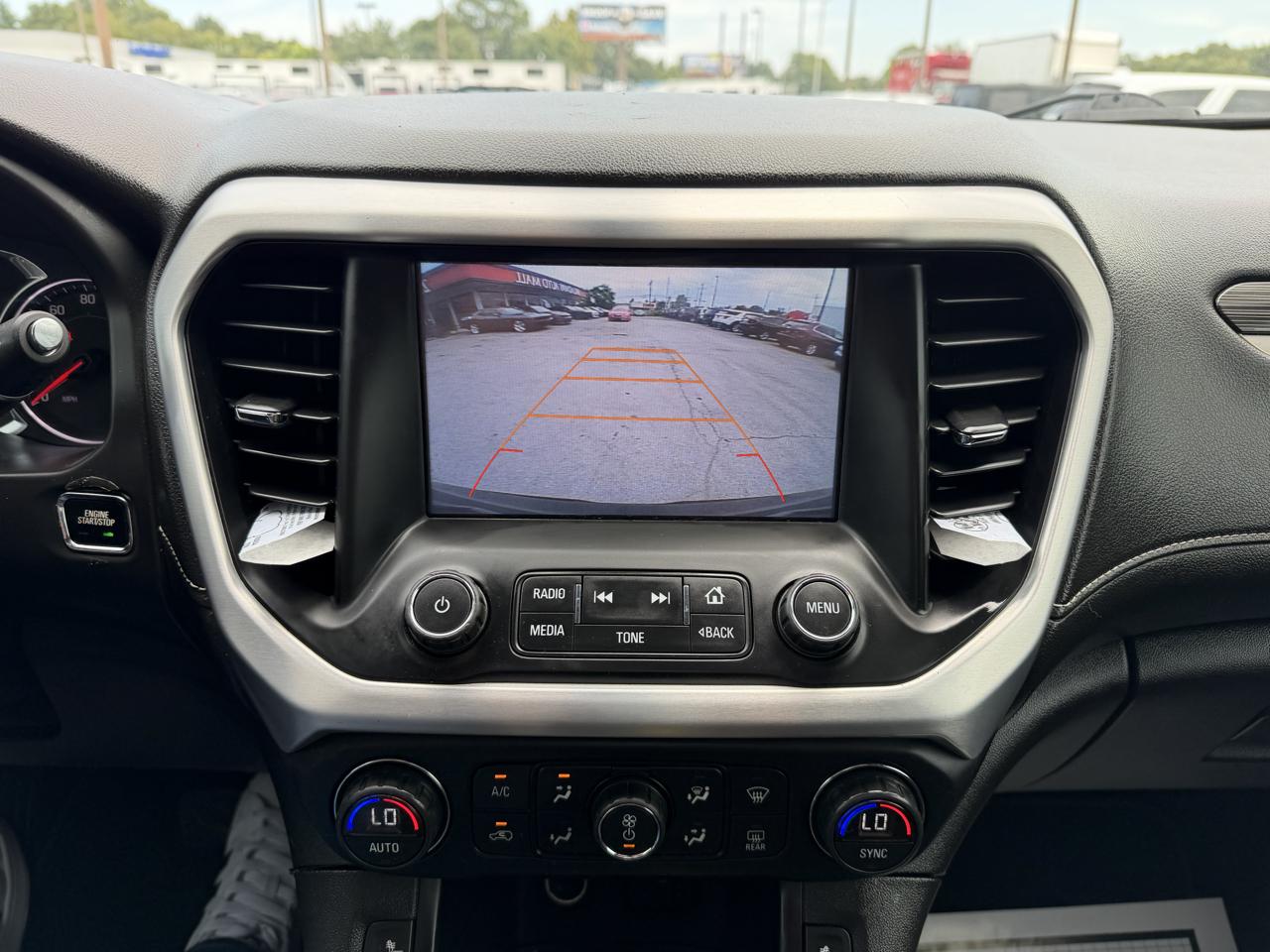 GMC Acadia SLT 2017
