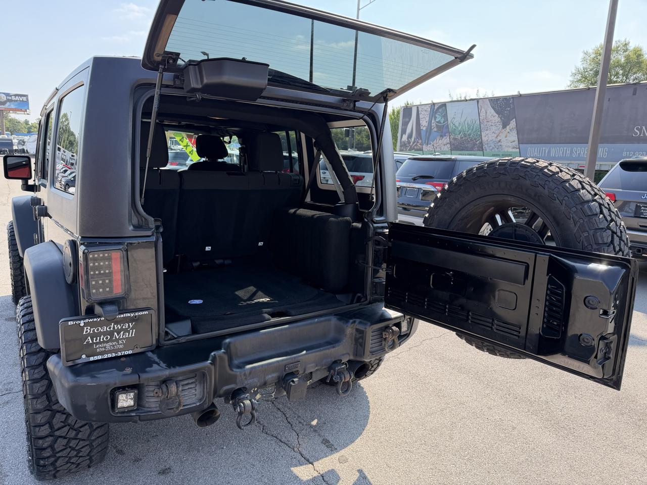 Jeep Wrangler Unlimited Sport 2017