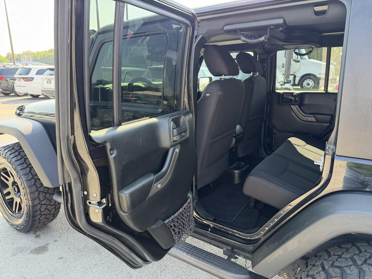 Jeep Wrangler Unlimited Sport 2017
