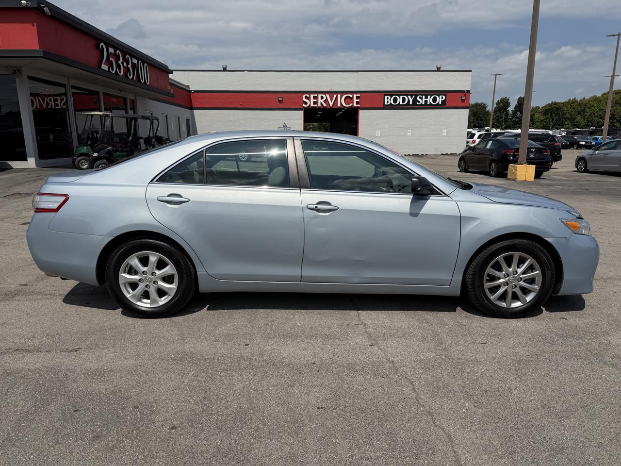 Toyota Camry  2010