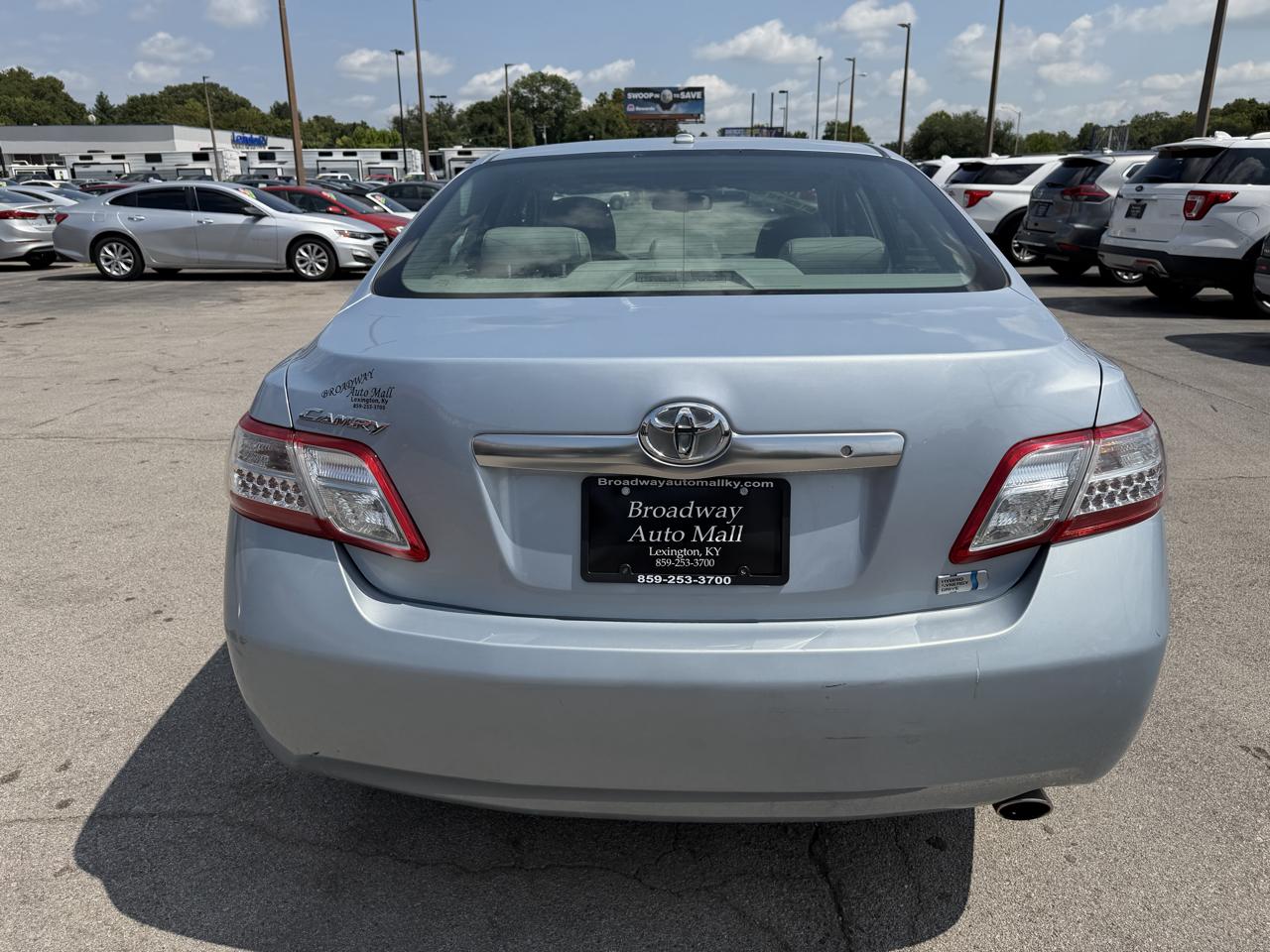 Toyota Camry  2010