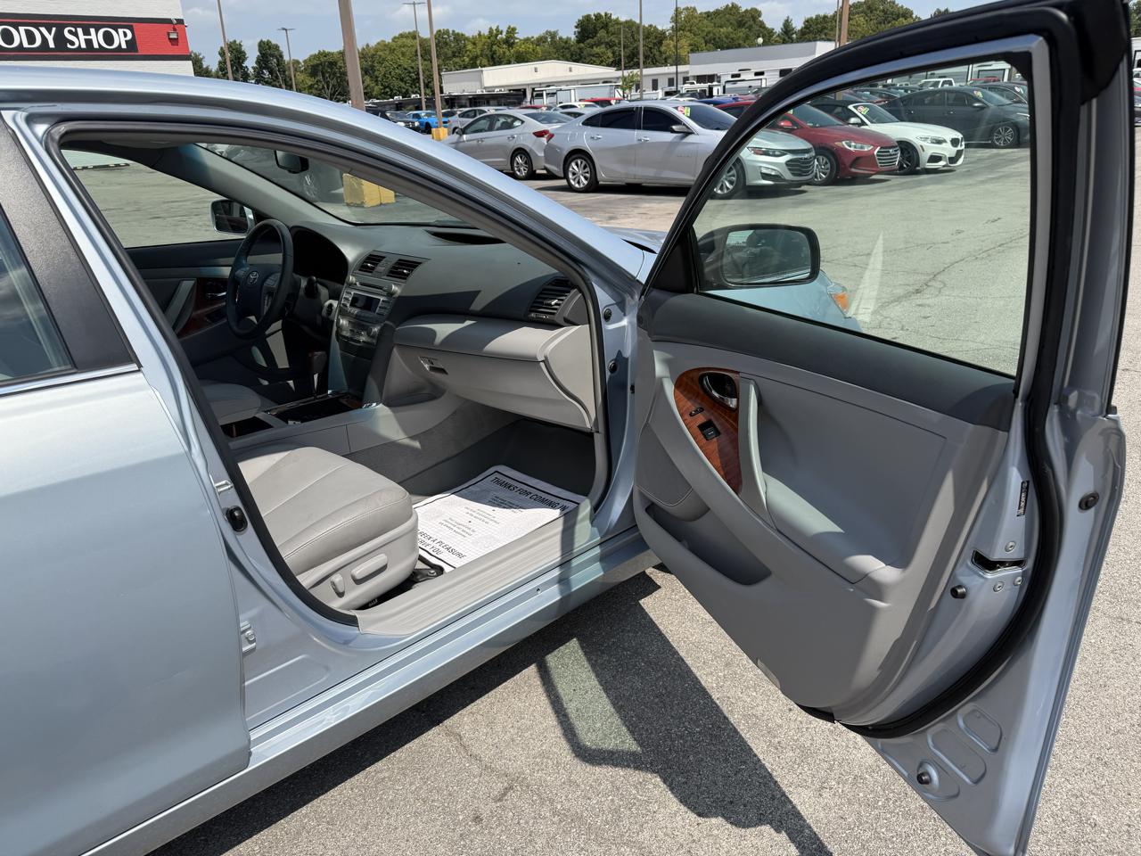 Toyota Camry  2010
