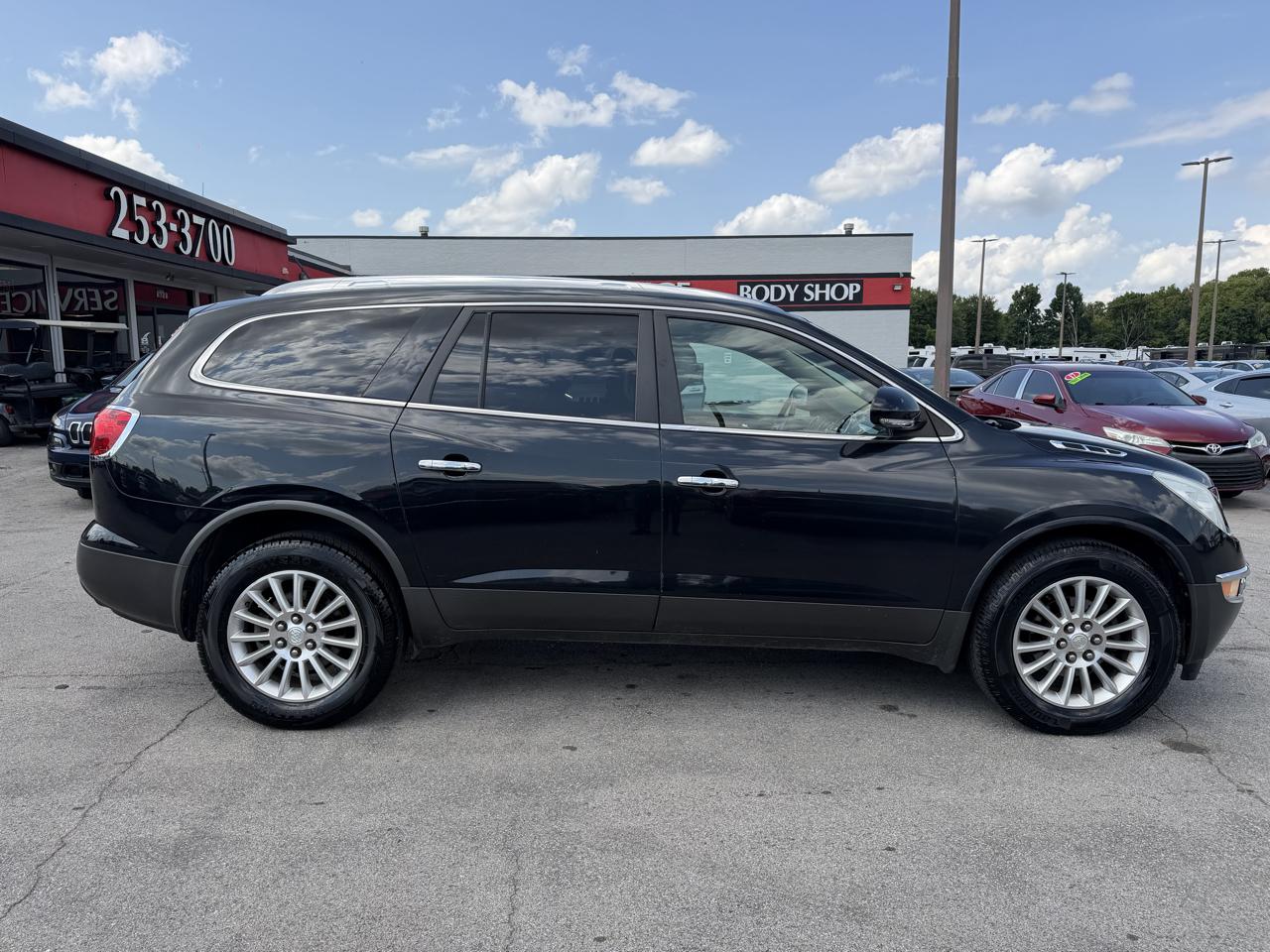 Buick Enclave AWD 4dr Leather 2012