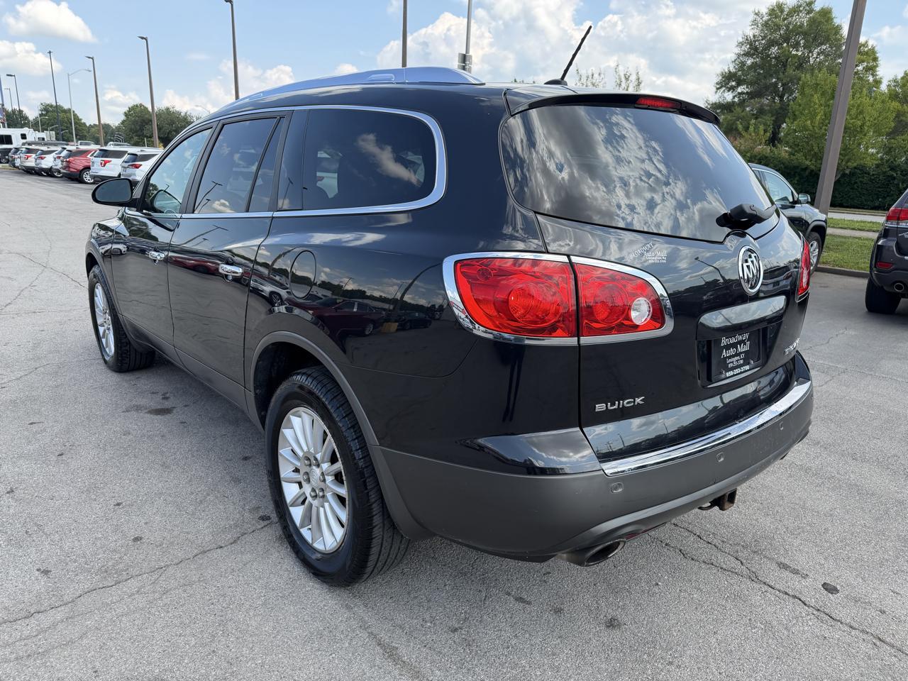 Buick Enclave AWD 4dr Leather 2012