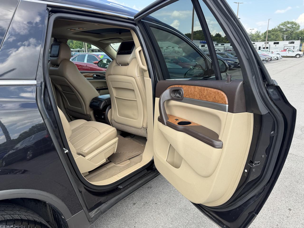 Buick Enclave AWD 4dr Leather 2012