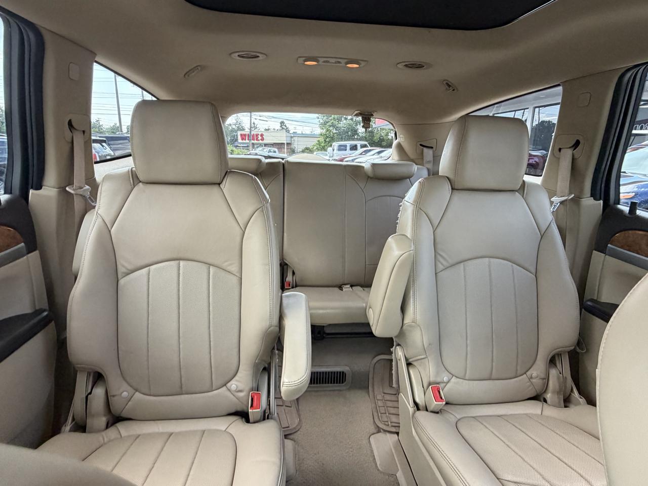 Buick Enclave AWD 4dr Leather 2012