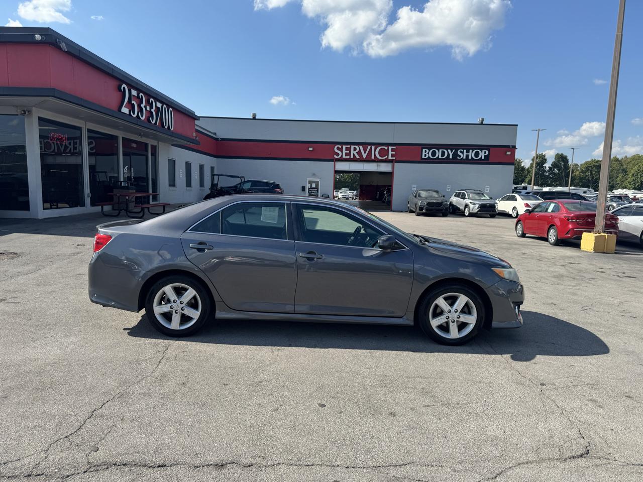 Toyota Camry 2014.5 4dr Sdn I4 Auto SE Sport (Natl) 2014