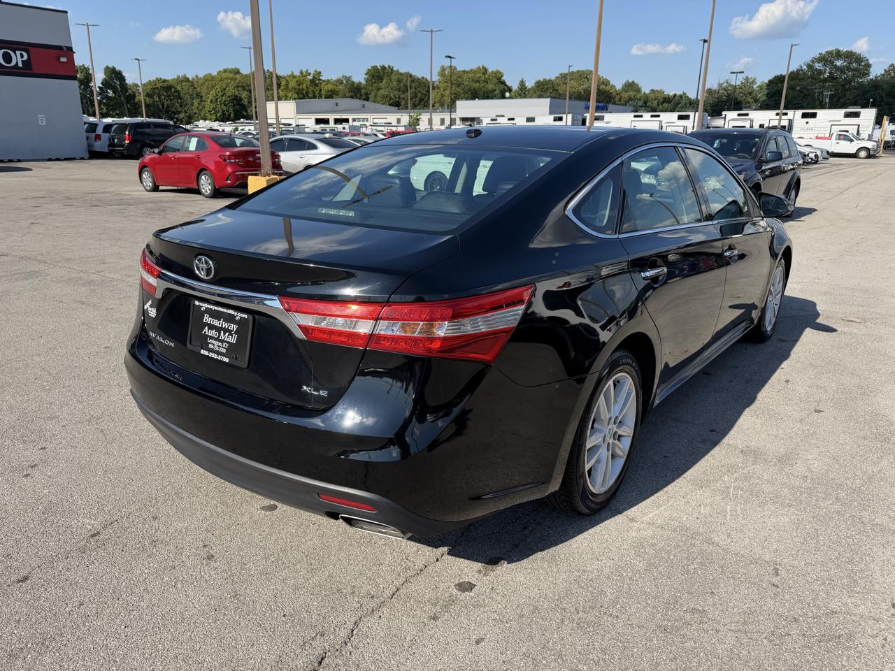 Toyota Avalon XLE 2015