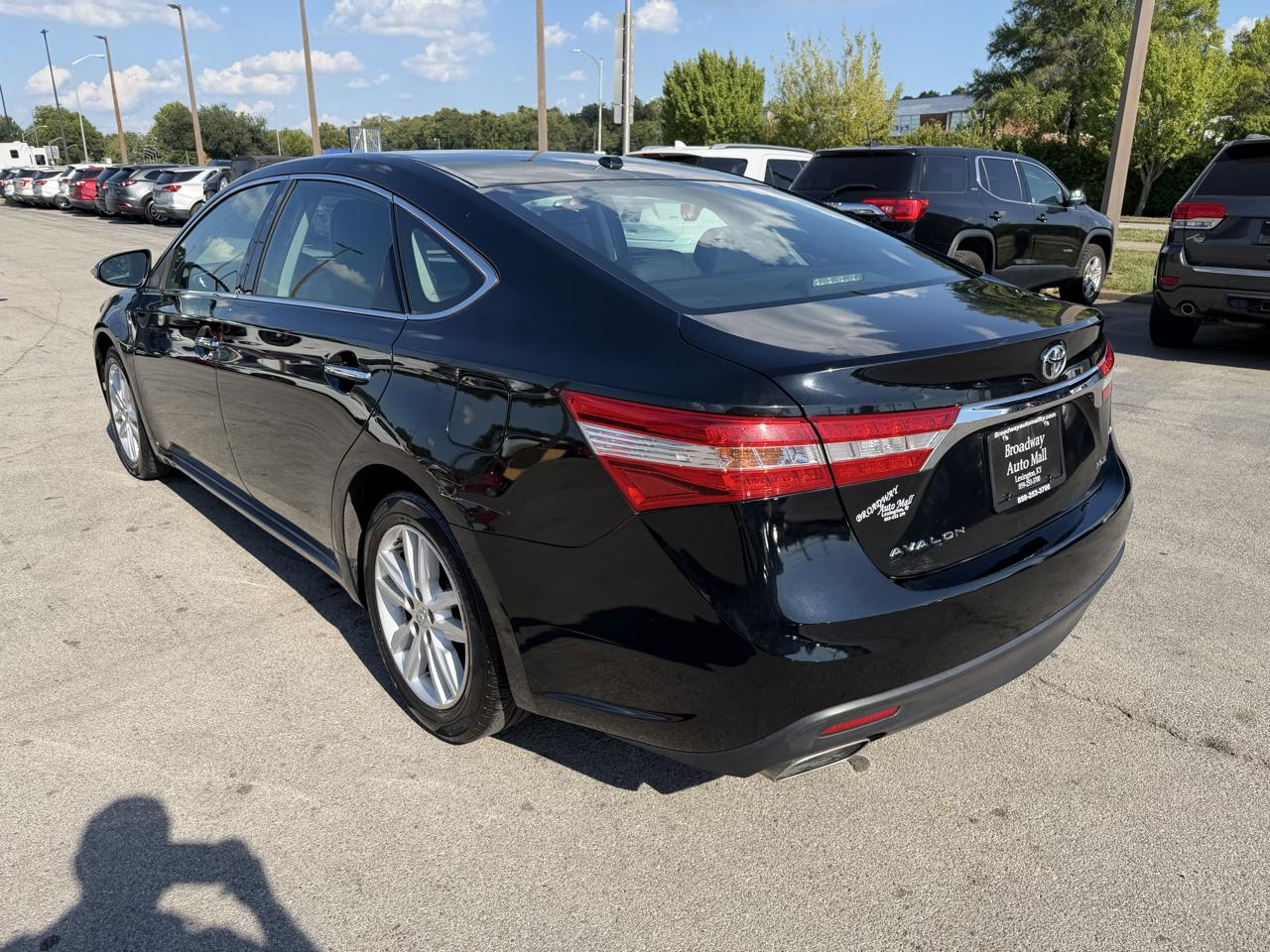 Toyota Avalon XLE 2015