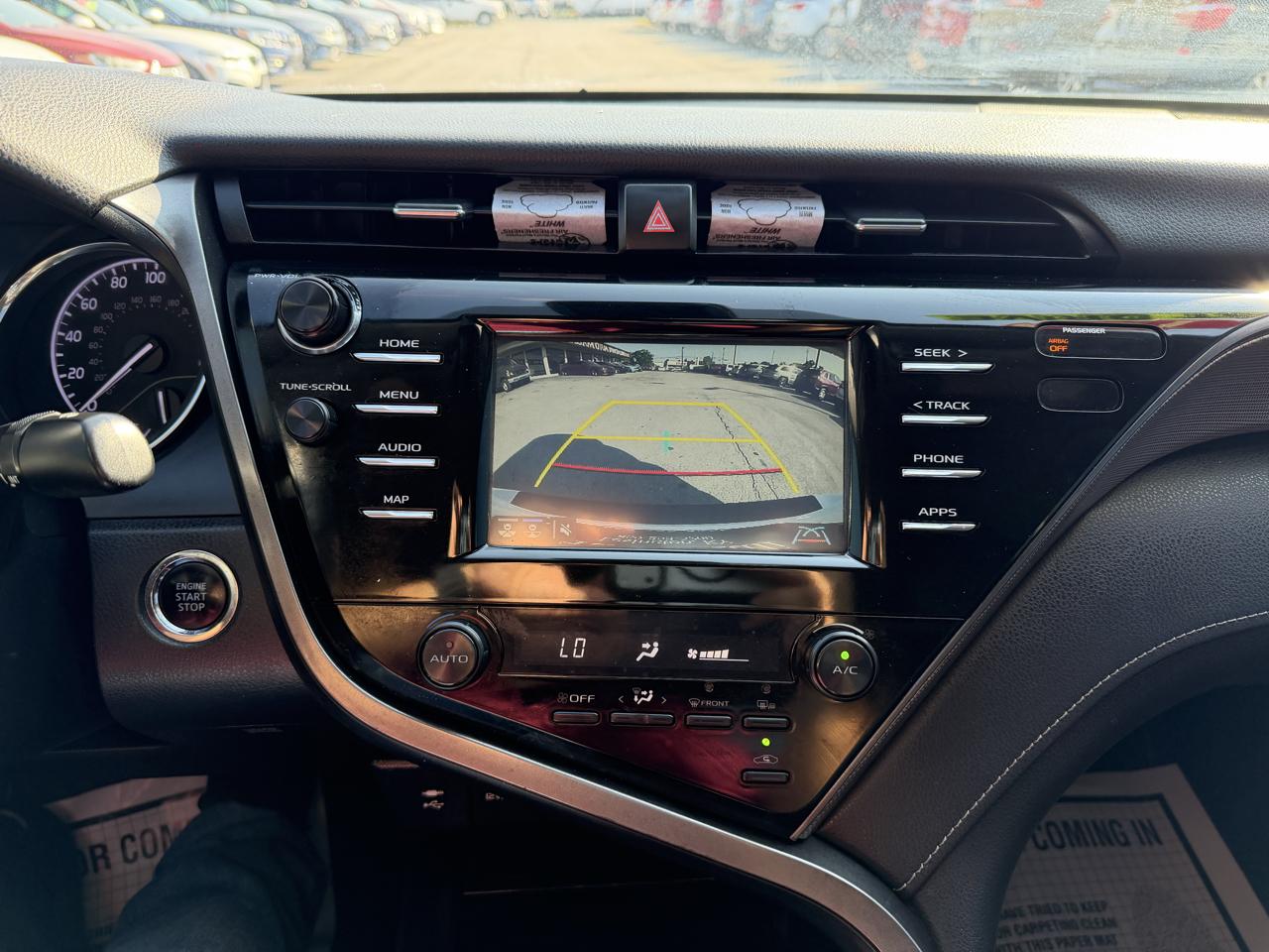 Toyota Camry SE 2019